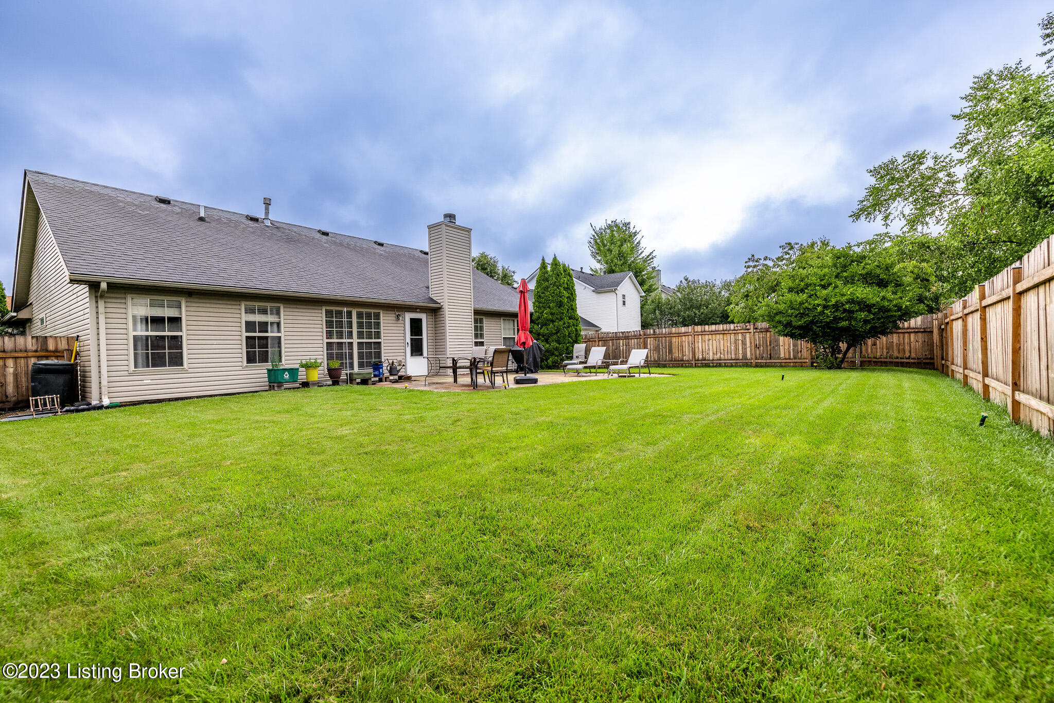 9402 Harlow Ct
