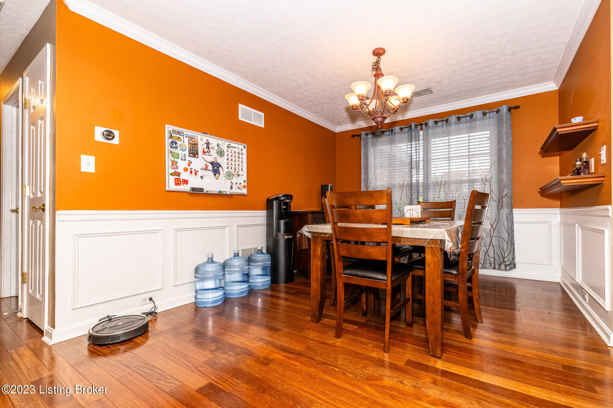 9402 Harlow Ct