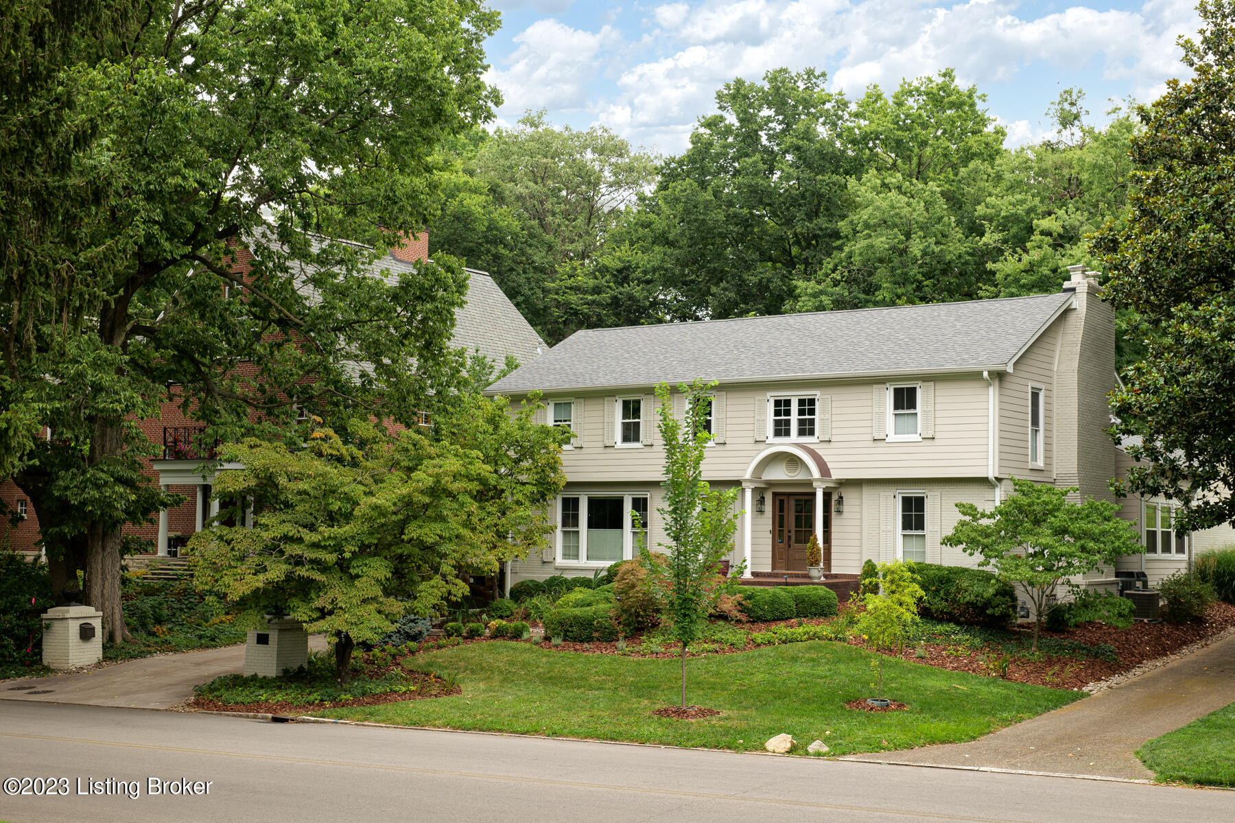 1741 Spring Dr