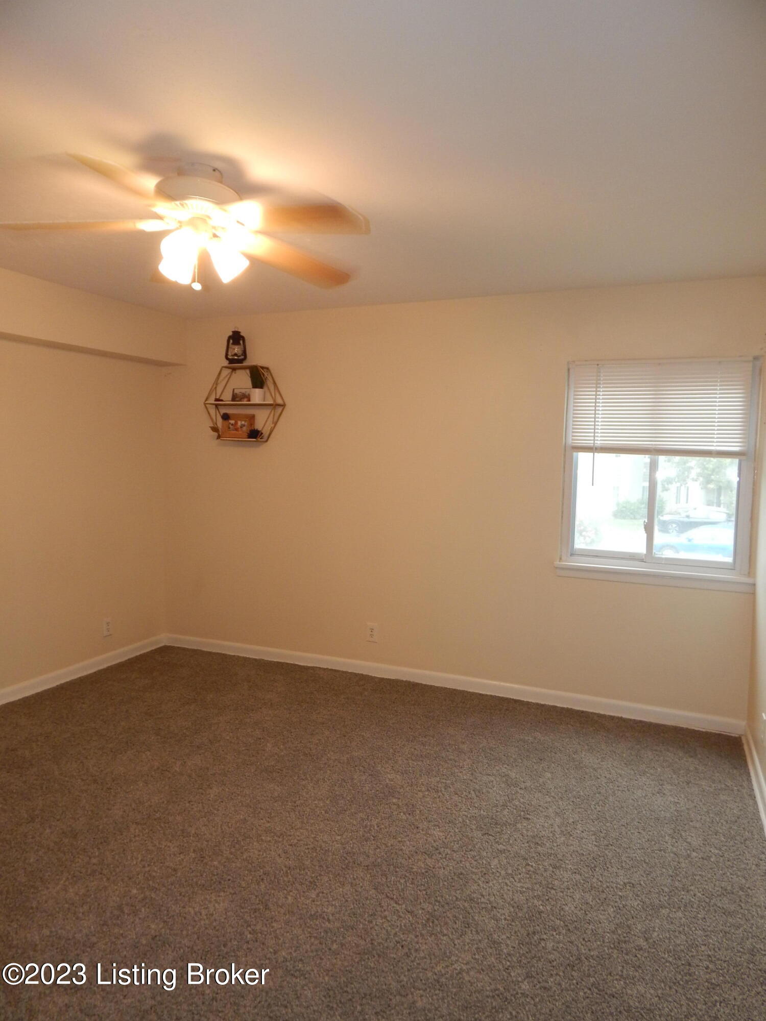 1815 Gardiner Ln, K99