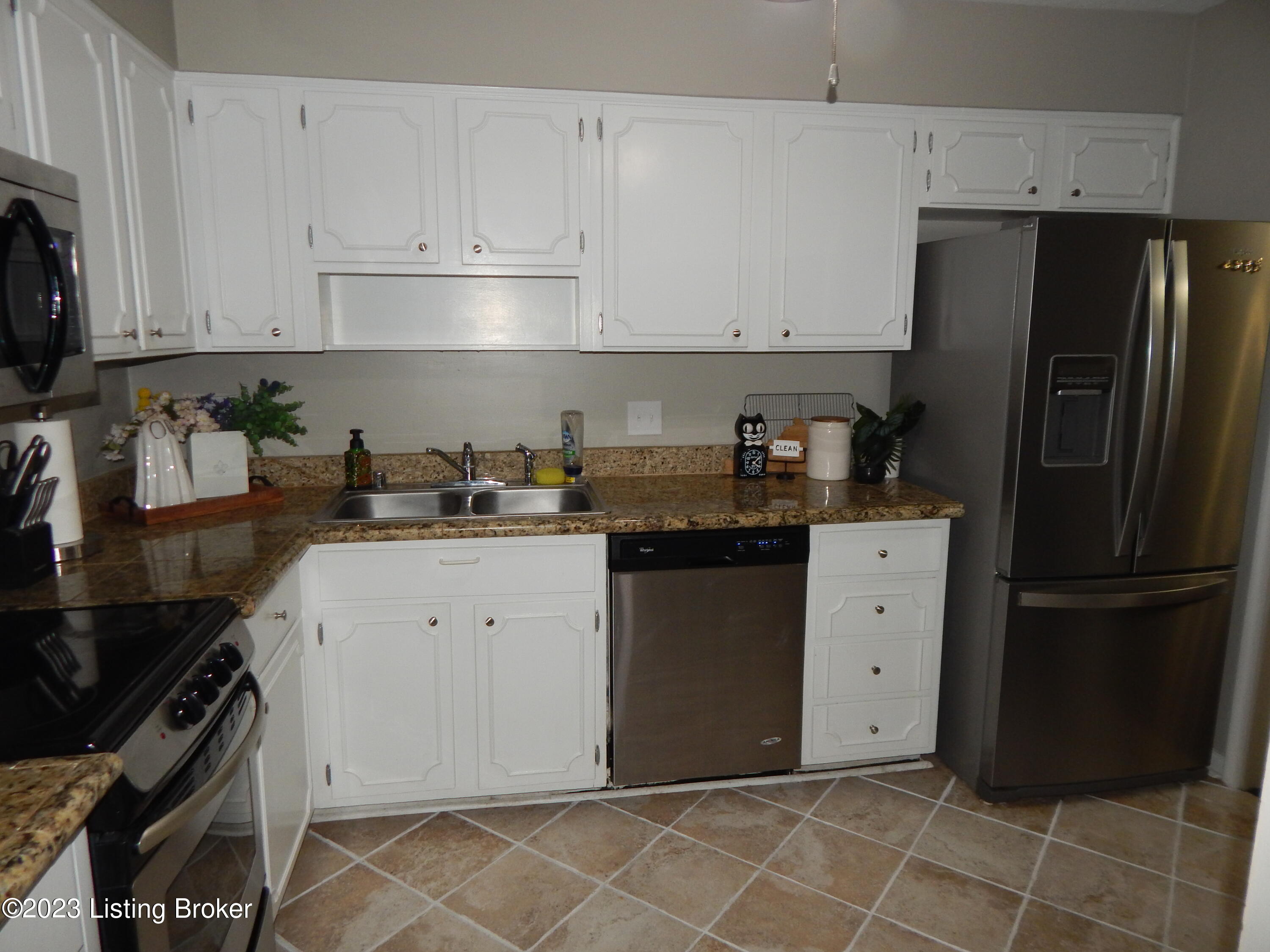 1815 Gardiner Ln, K99