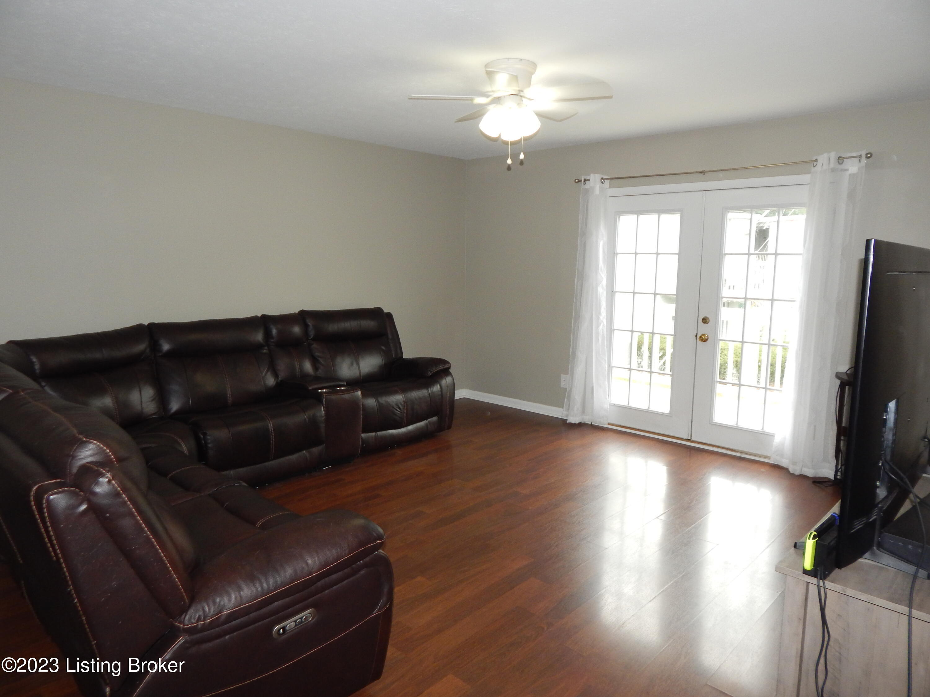1815 Gardiner Ln, K99