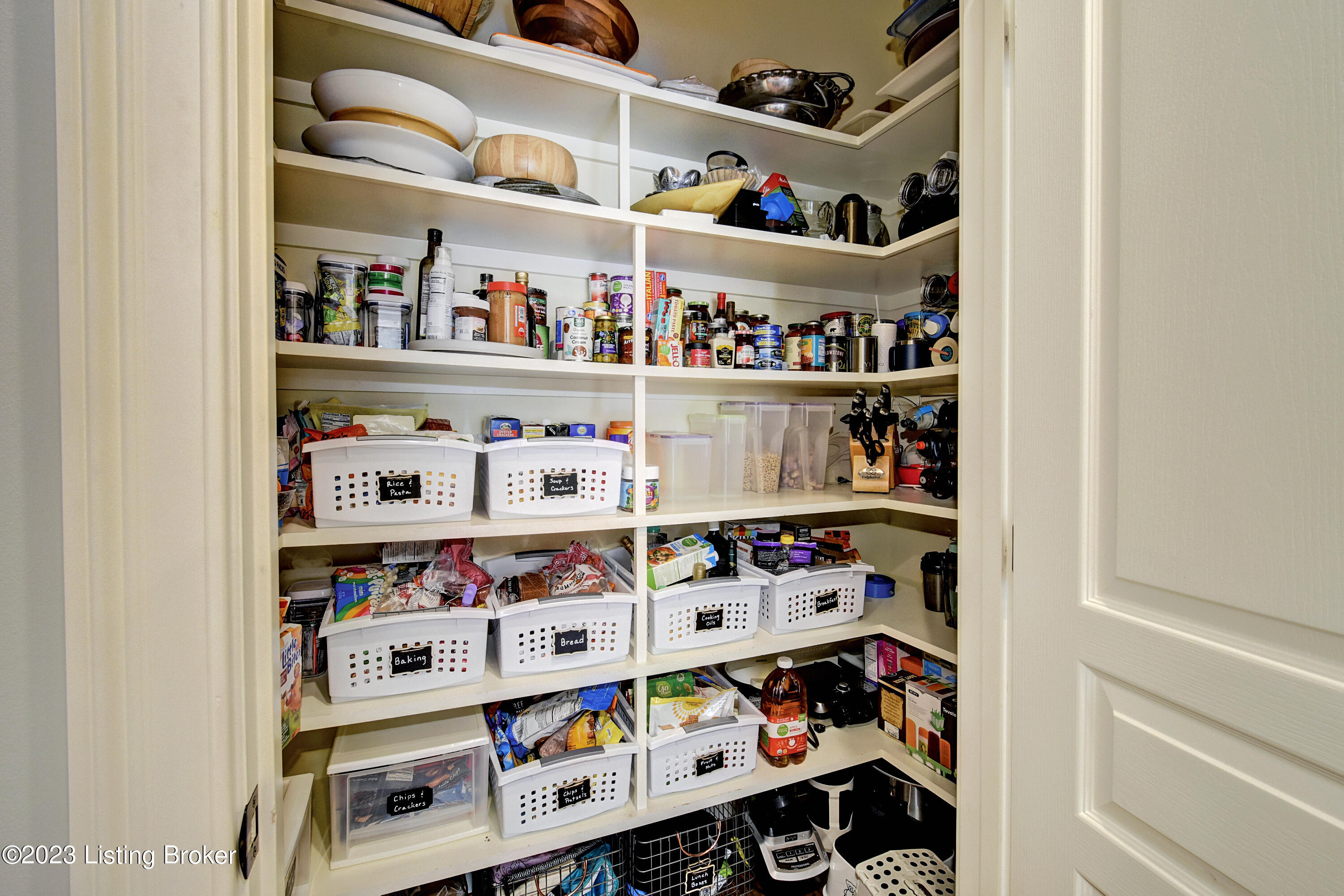 13306 Longwood Ln
