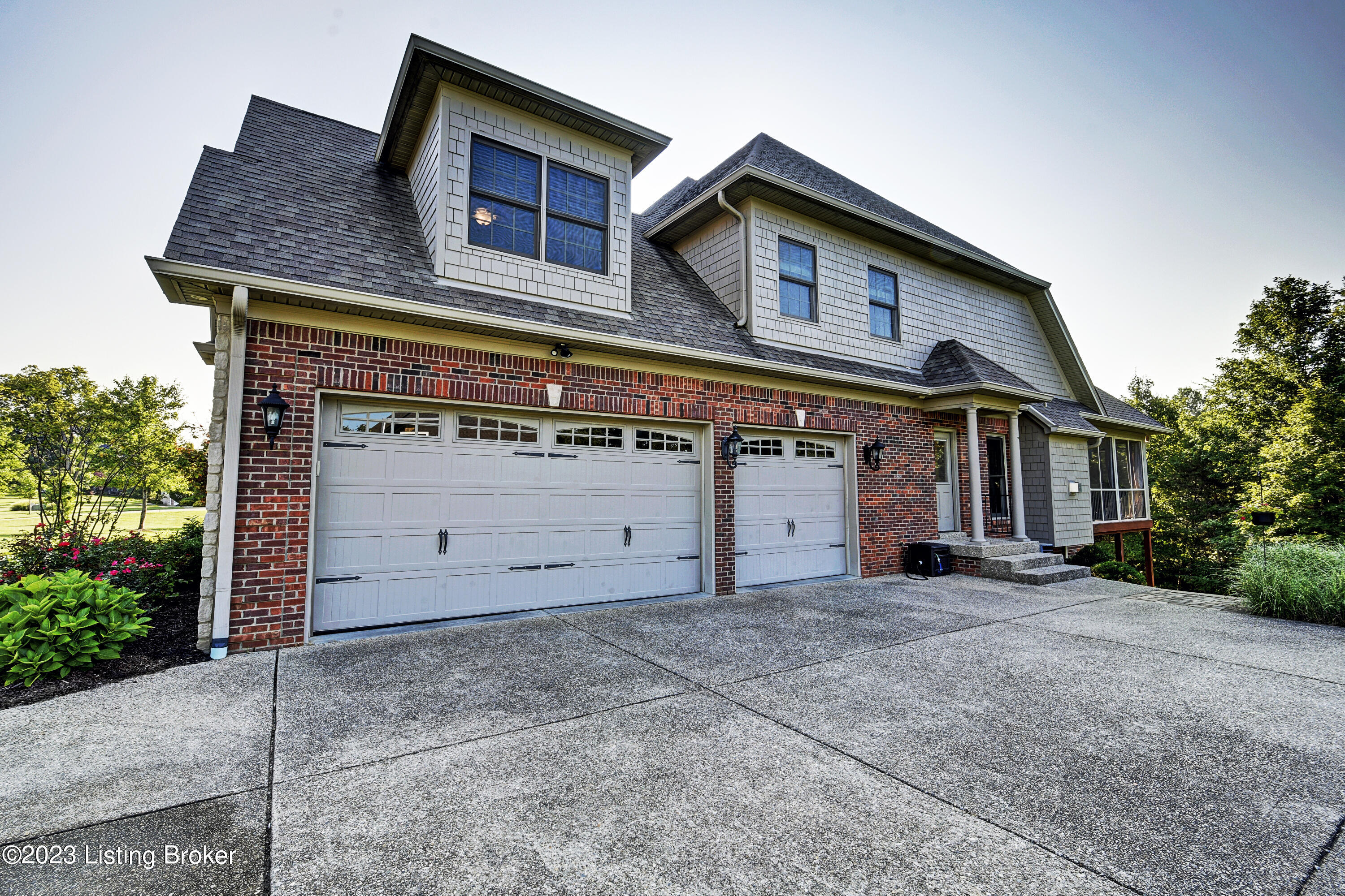 13306 Longwood Ln