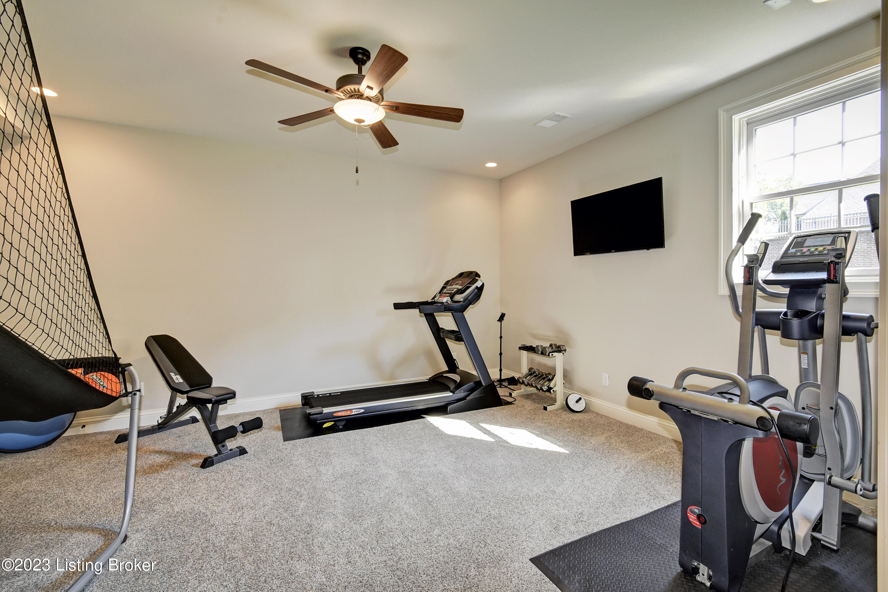 13306 Longwood Ln