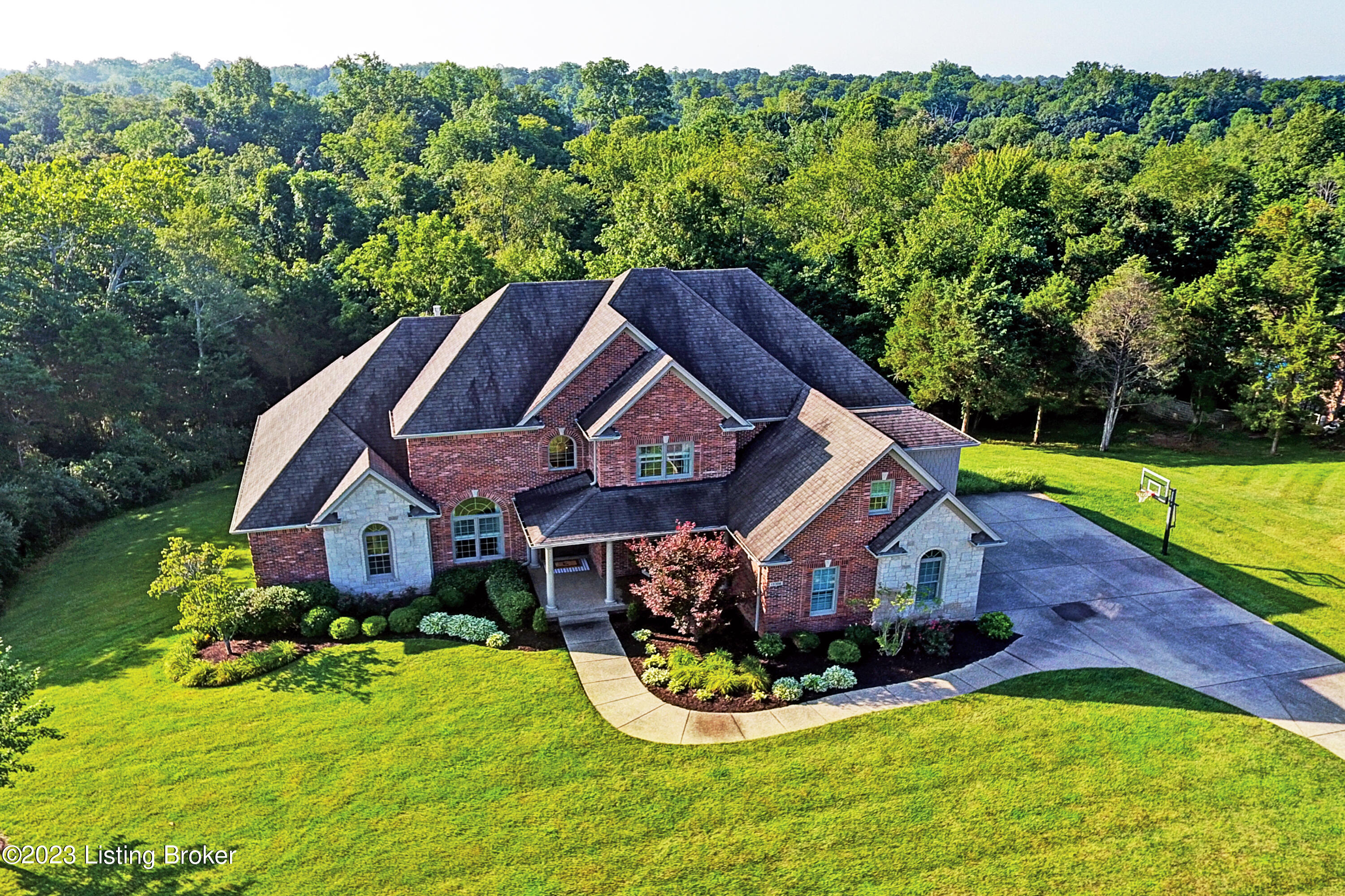 13306 Longwood Ln