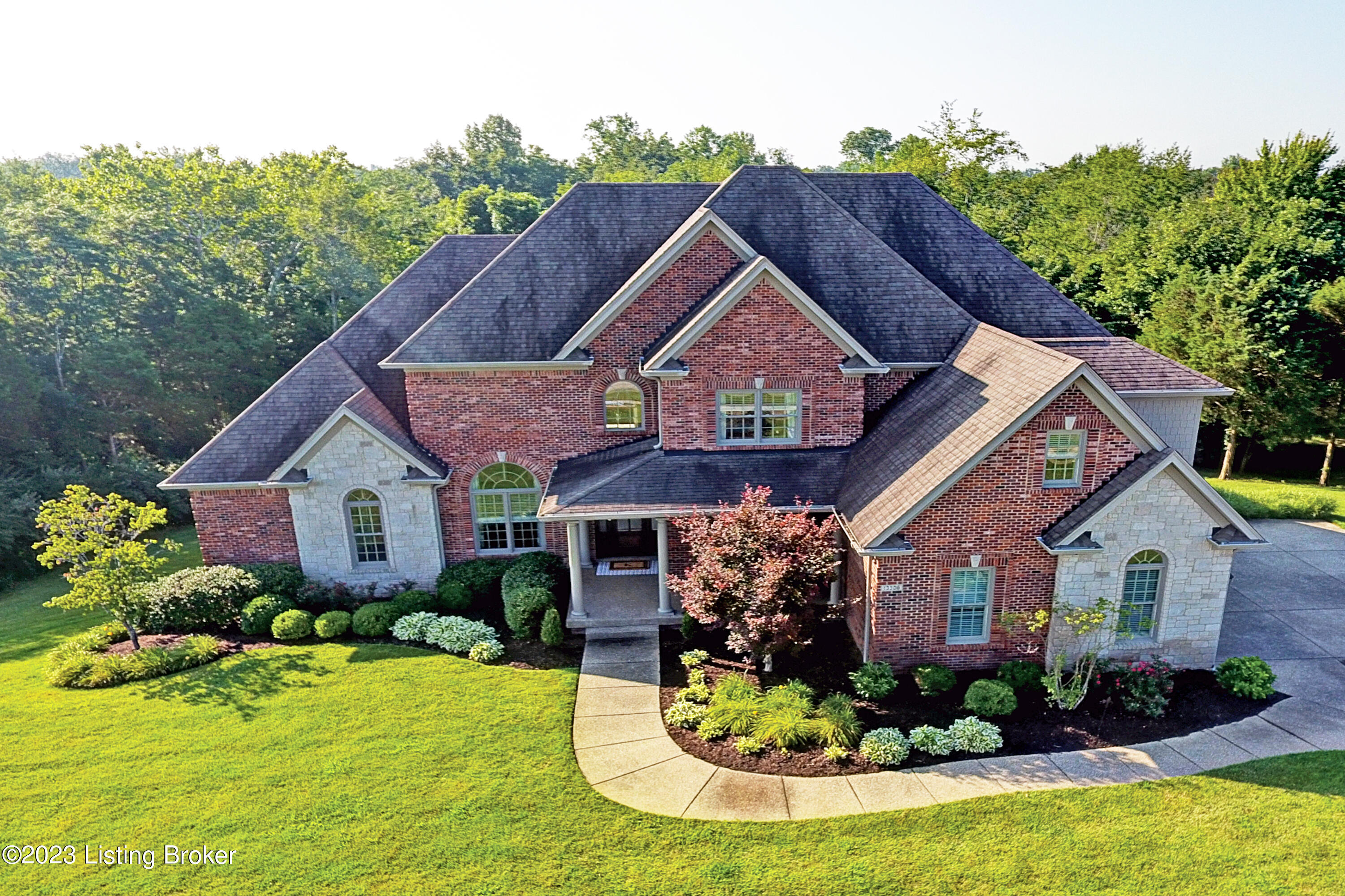 13306 Longwood Ln