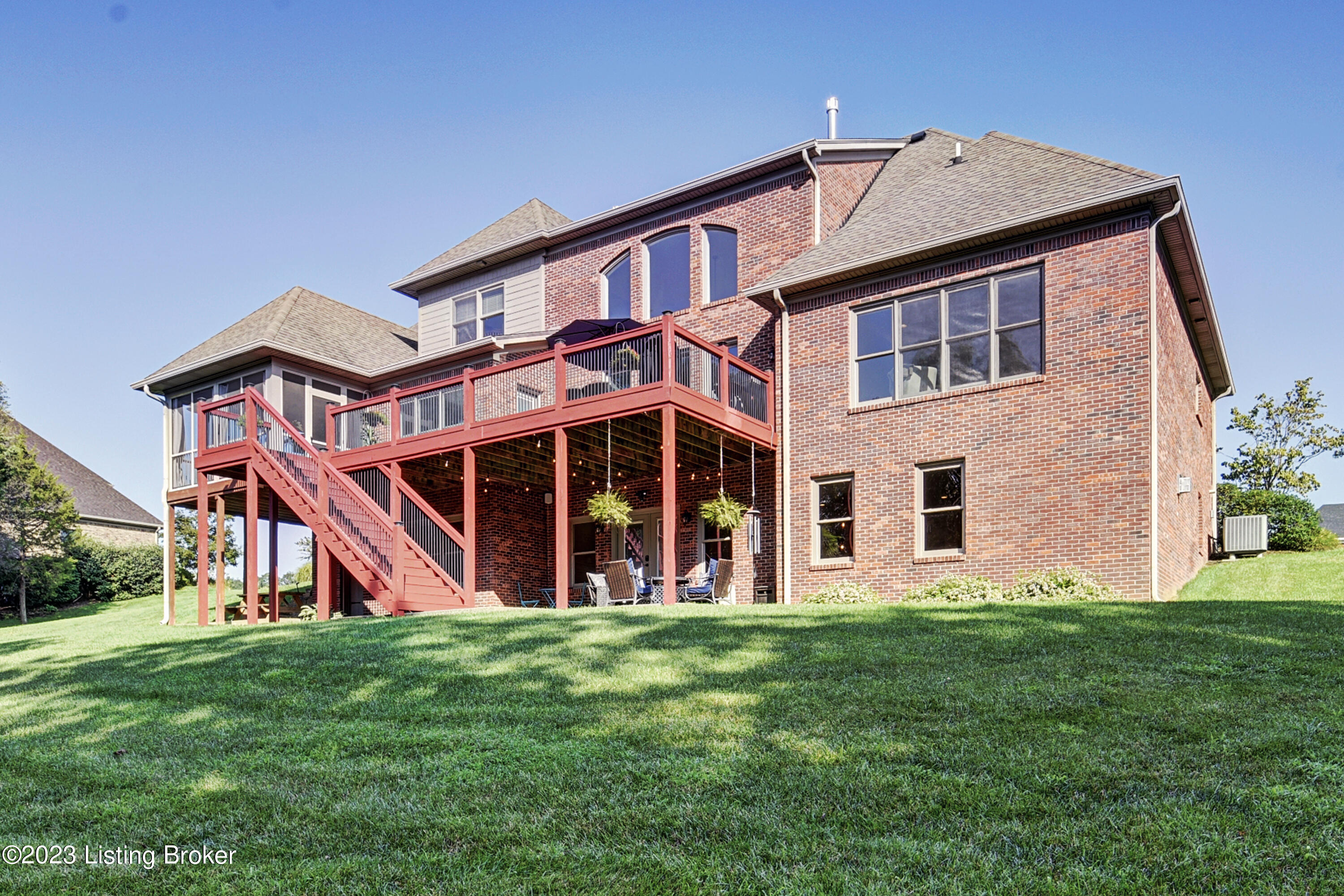 13306 Longwood Ln