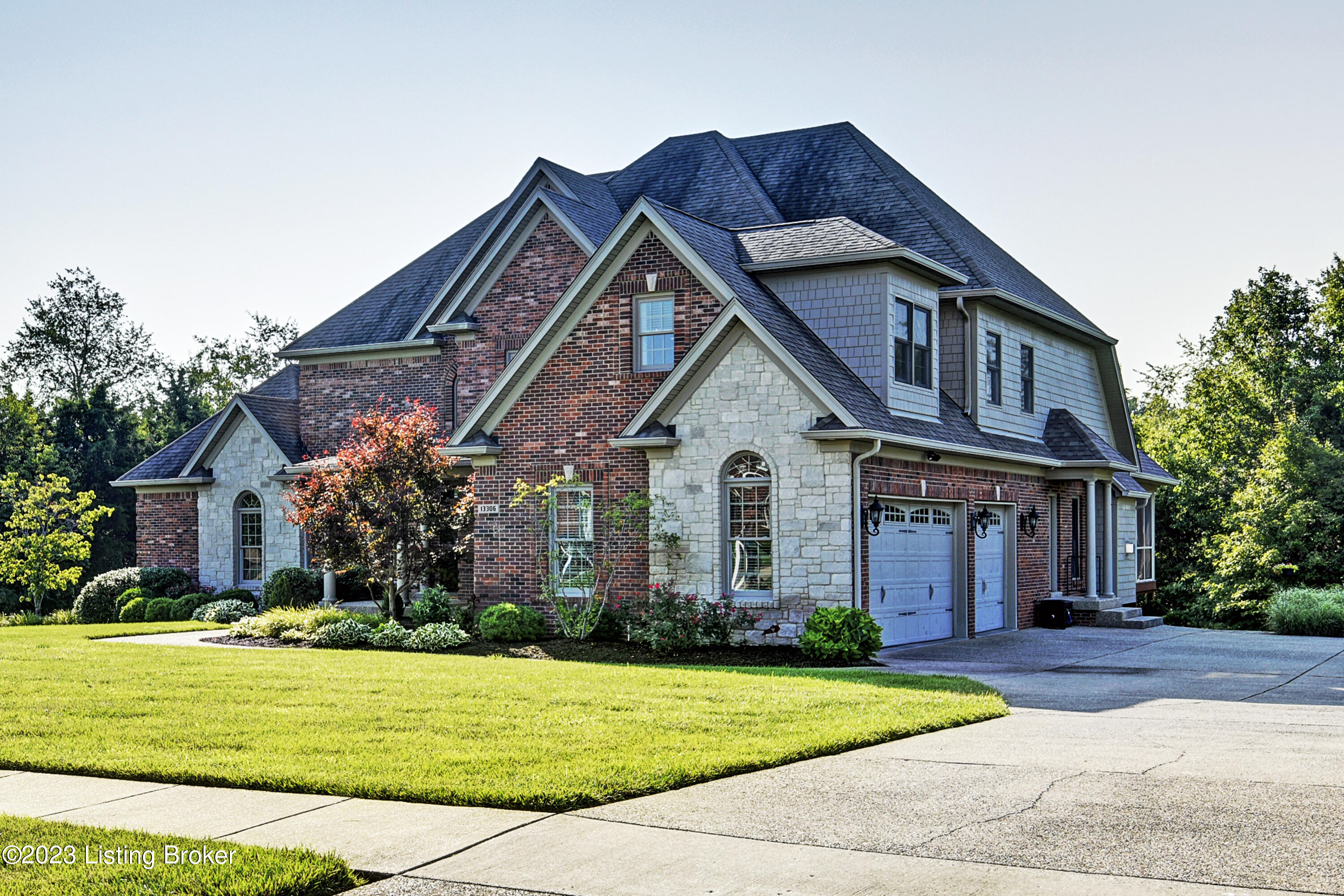 13306 Longwood Ln