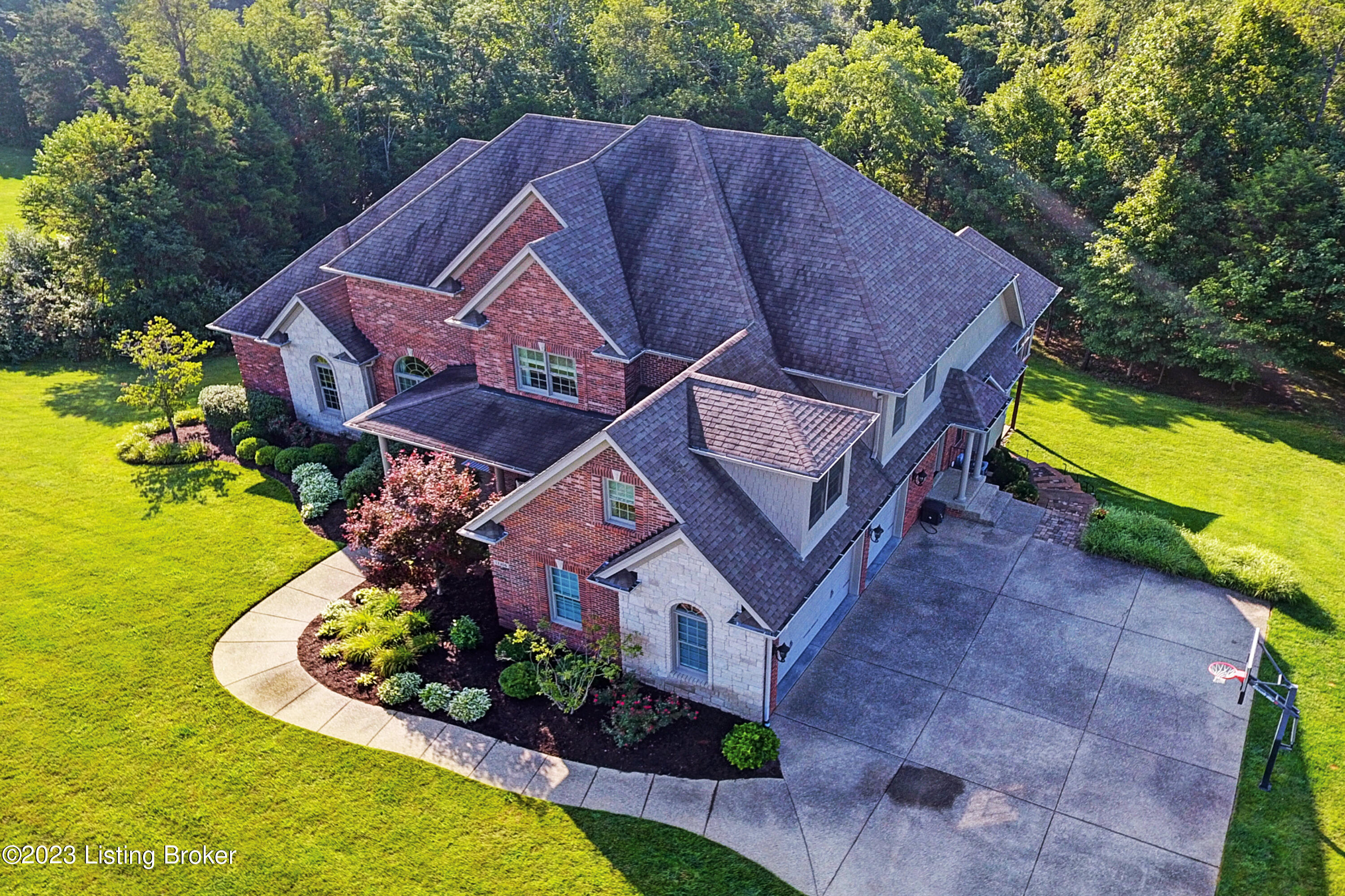 13306 Longwood Ln