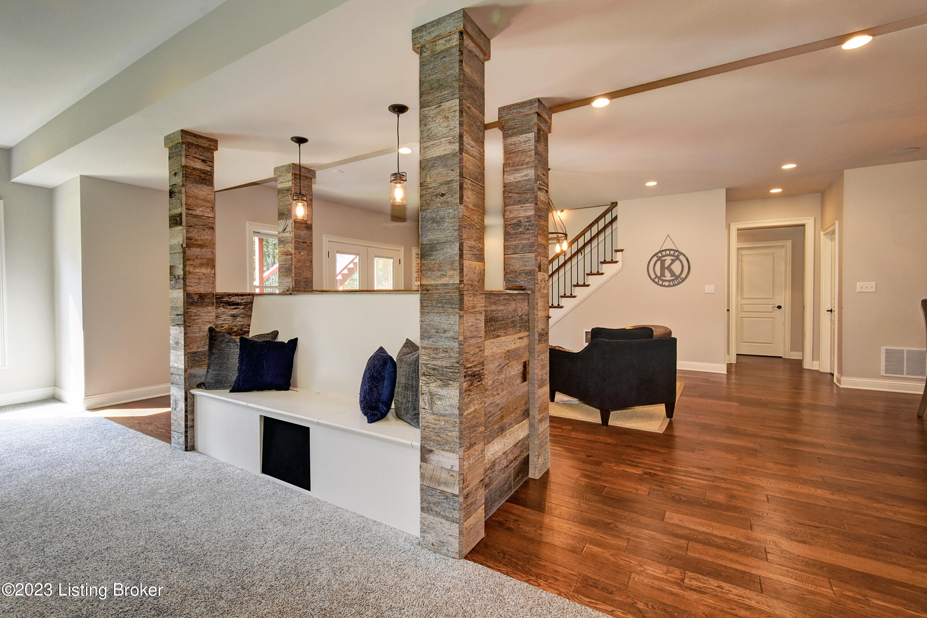13306 Longwood Ln