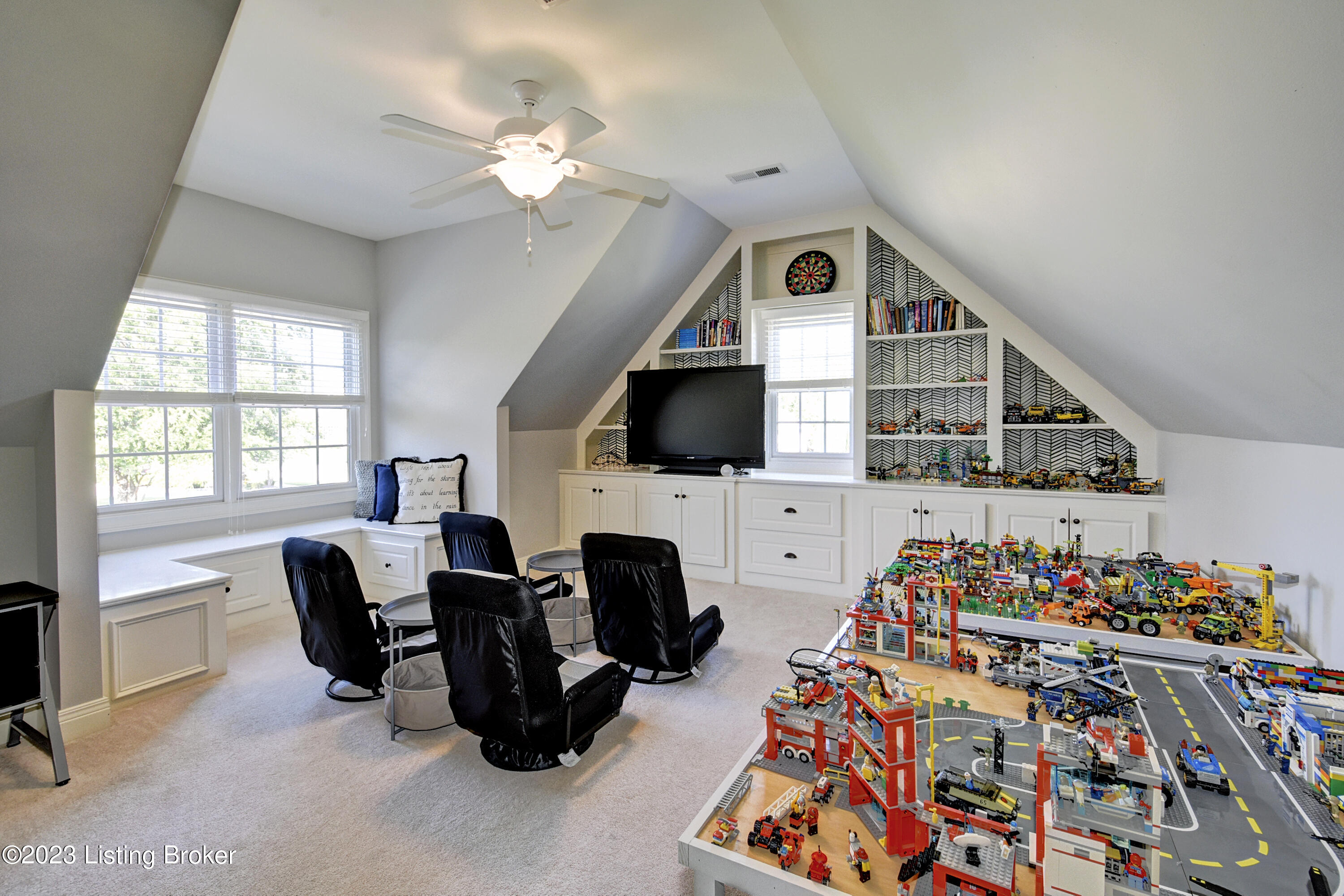 13306 Longwood Ln
