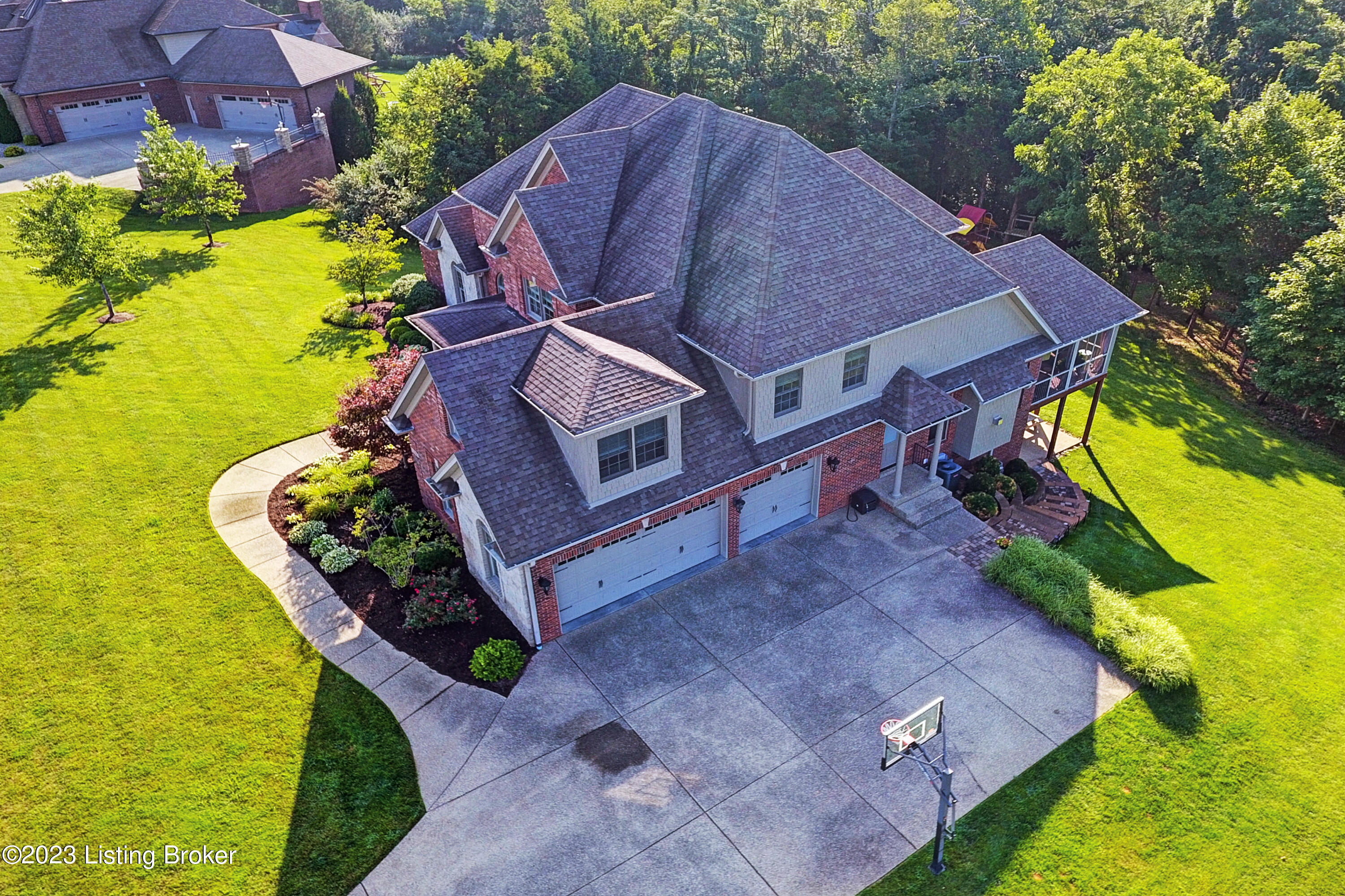 13306 Longwood Ln
