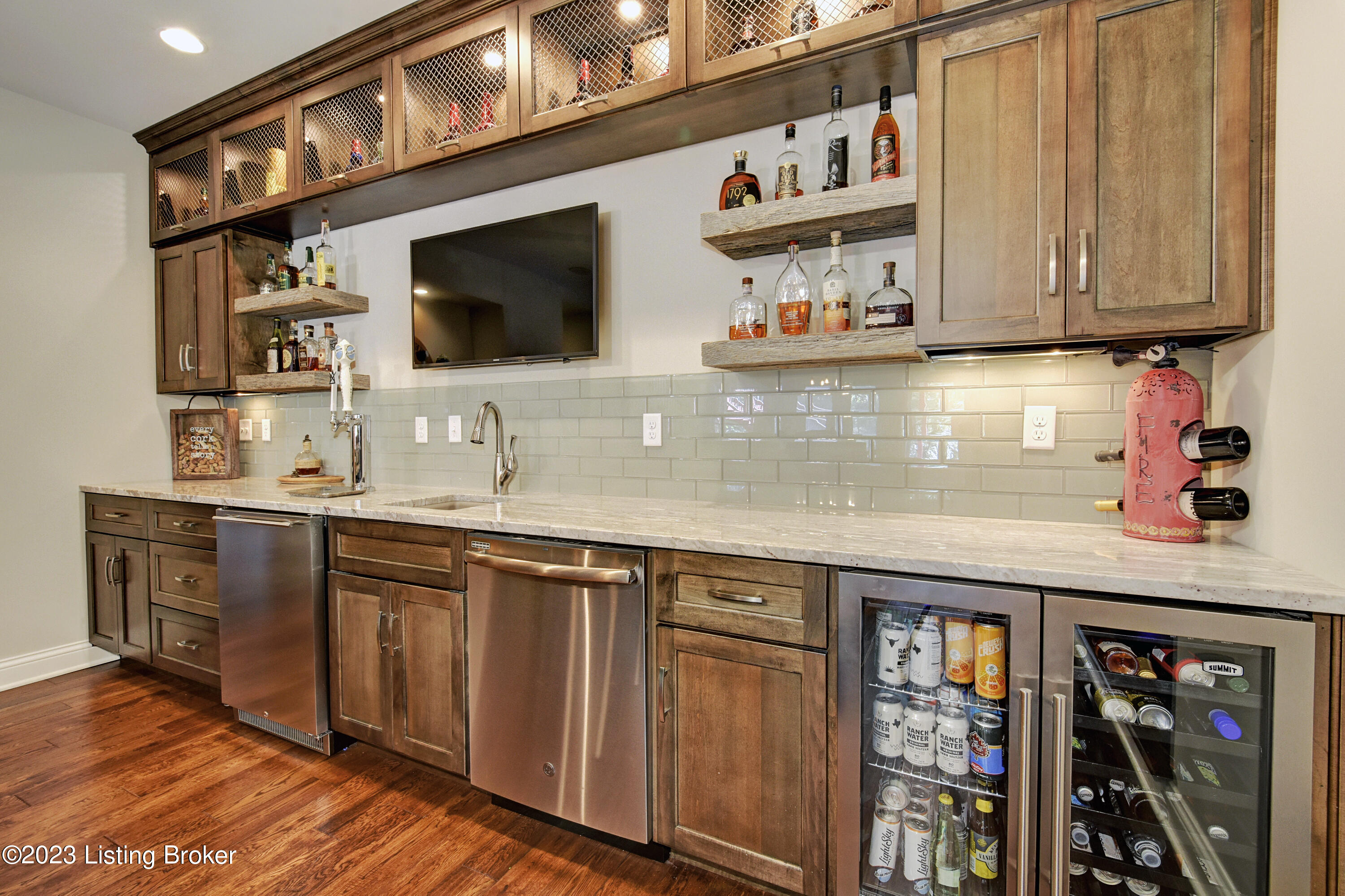 13306 Longwood Ln