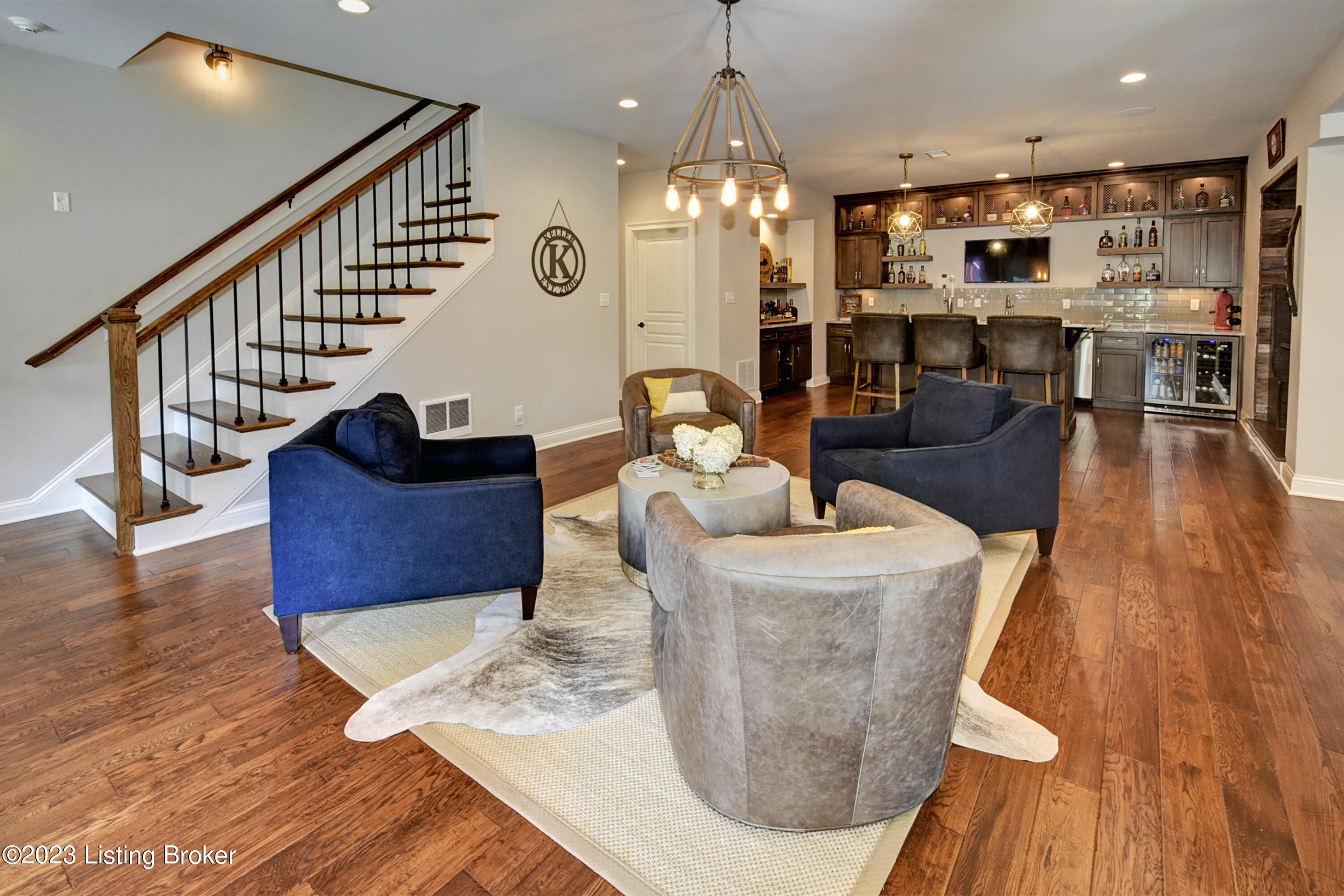 13306 Longwood Ln