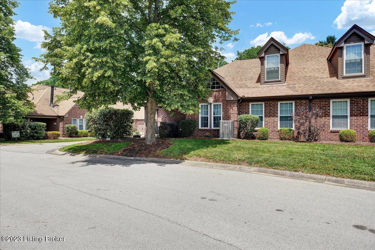 1303 Eastbridge Ct