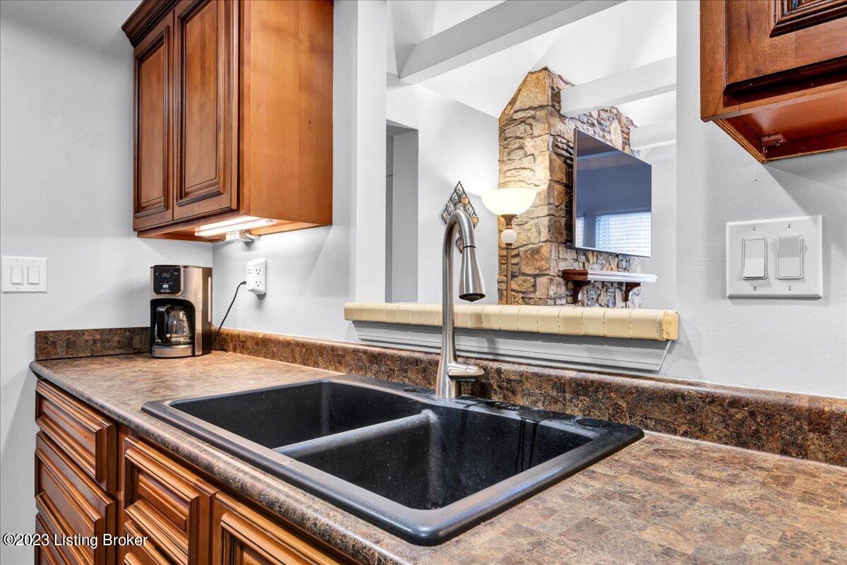 1303 Eastbridge Ct