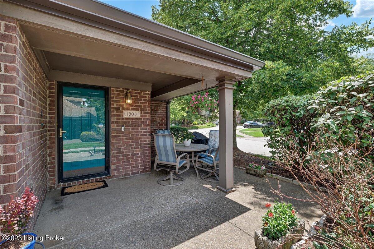 1303 Eastbridge Ct