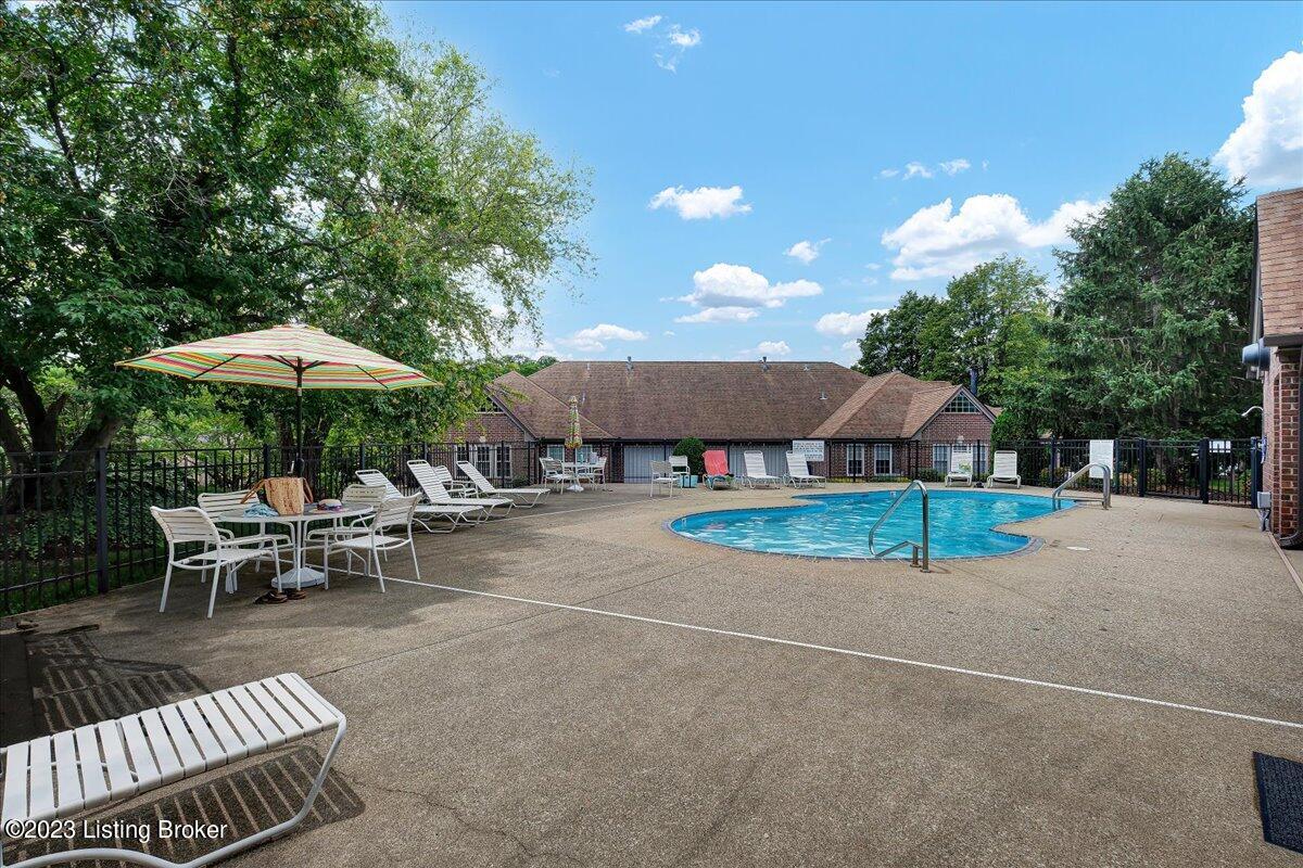 1303 Eastbridge Ct