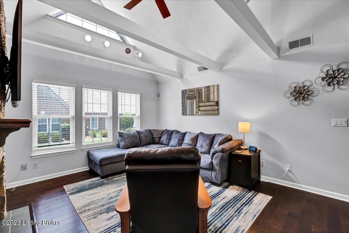 1303 Eastbridge Ct