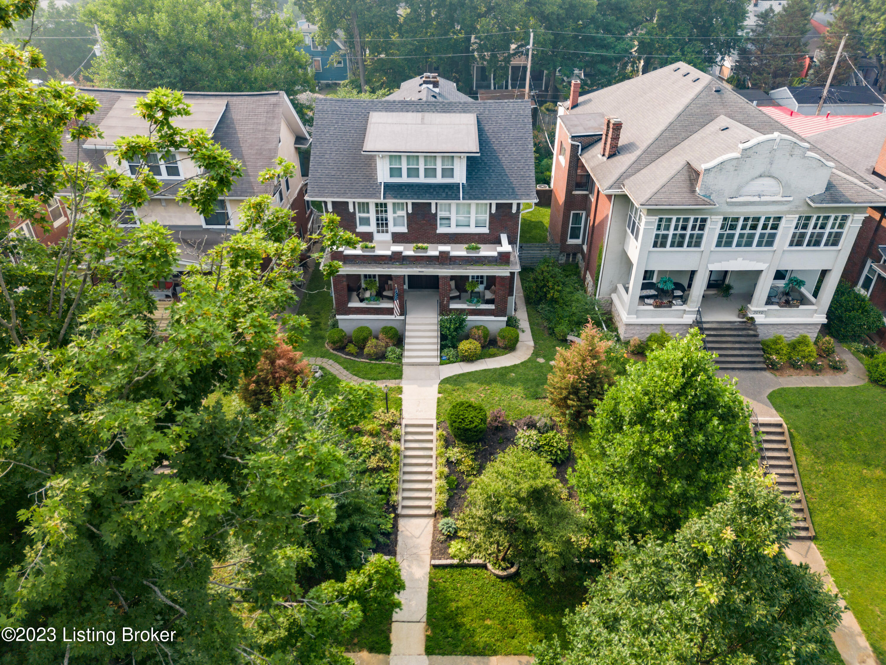 2044 Eastern Pkwy