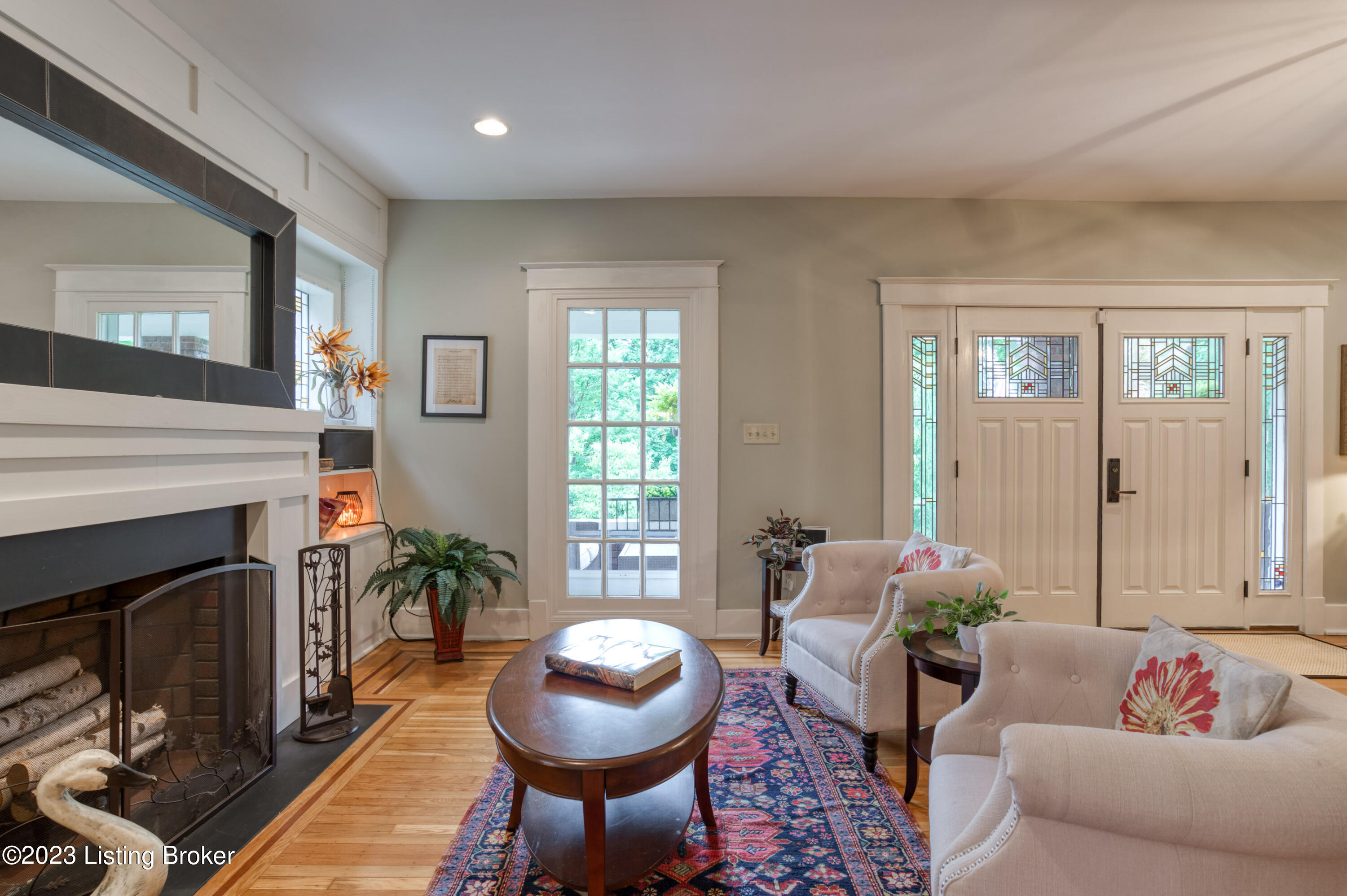 2044 Eastern Pkwy