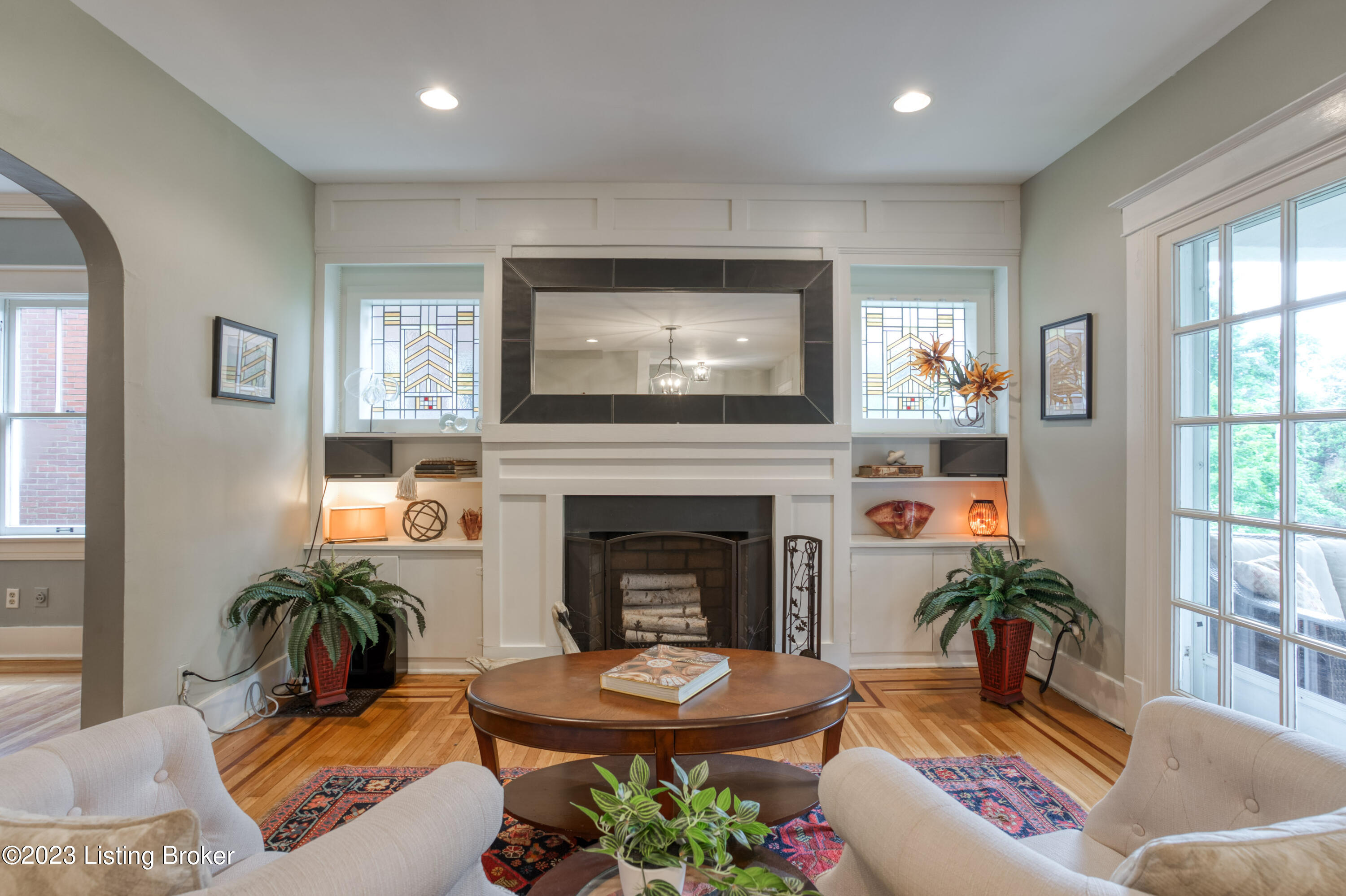 2044 Eastern Pkwy