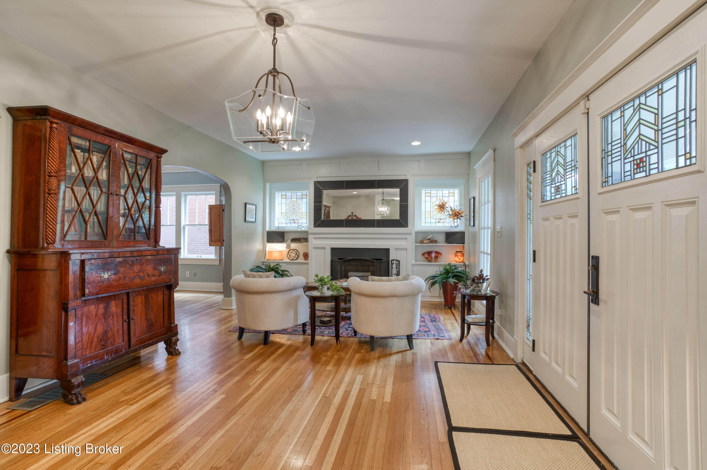 2044 Eastern Pkwy