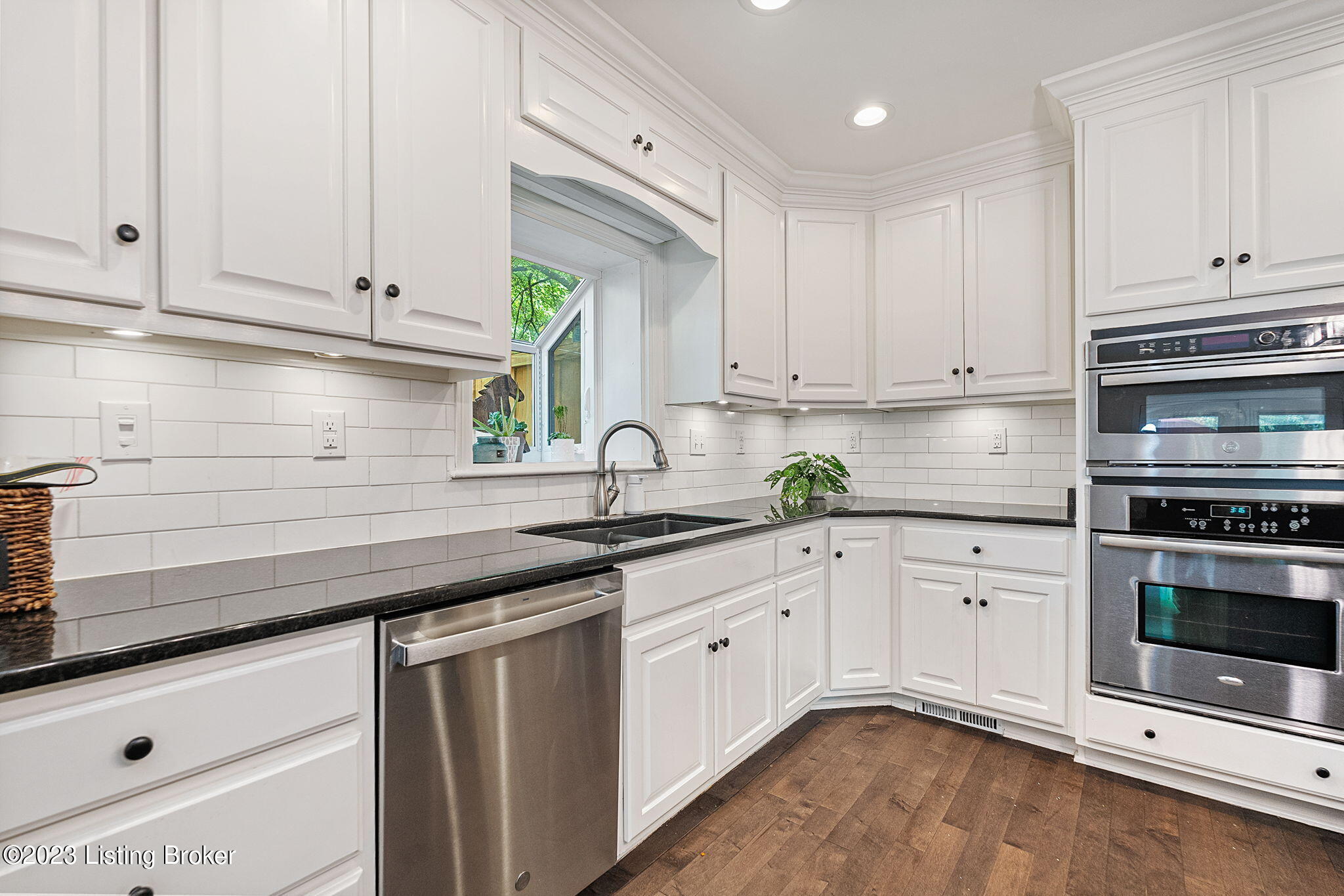 1201 Eastern Pkwy