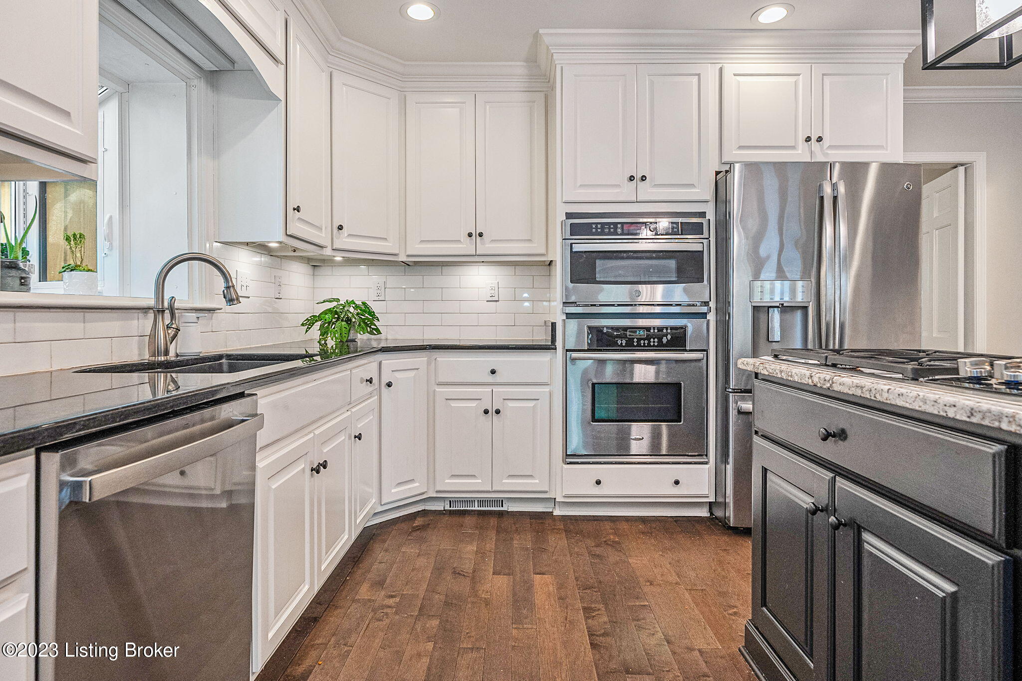 1201 Eastern Pkwy