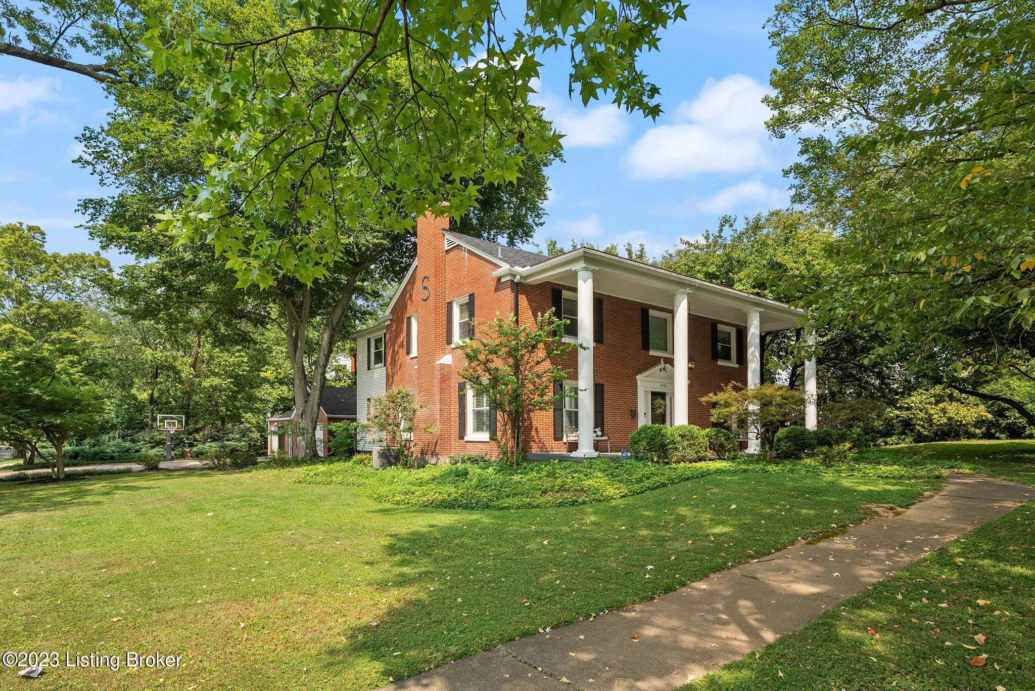 1201 Eastern Pkwy