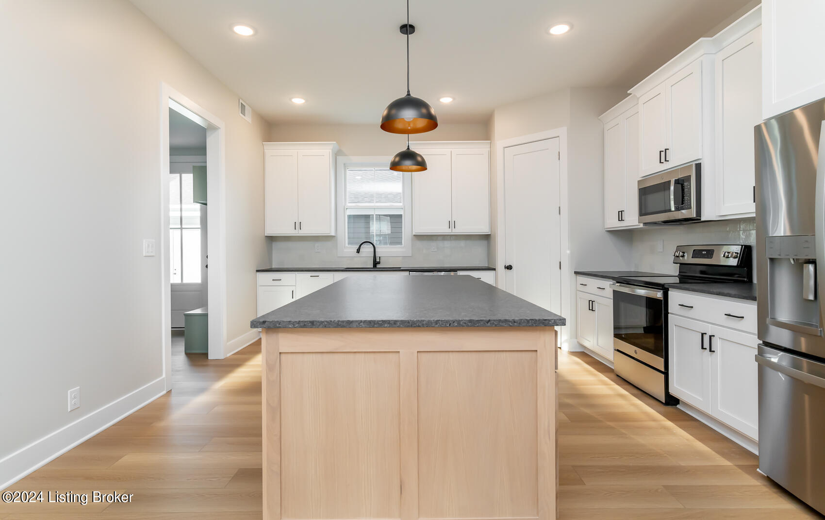 6016 St. Bernadette Ave, 101