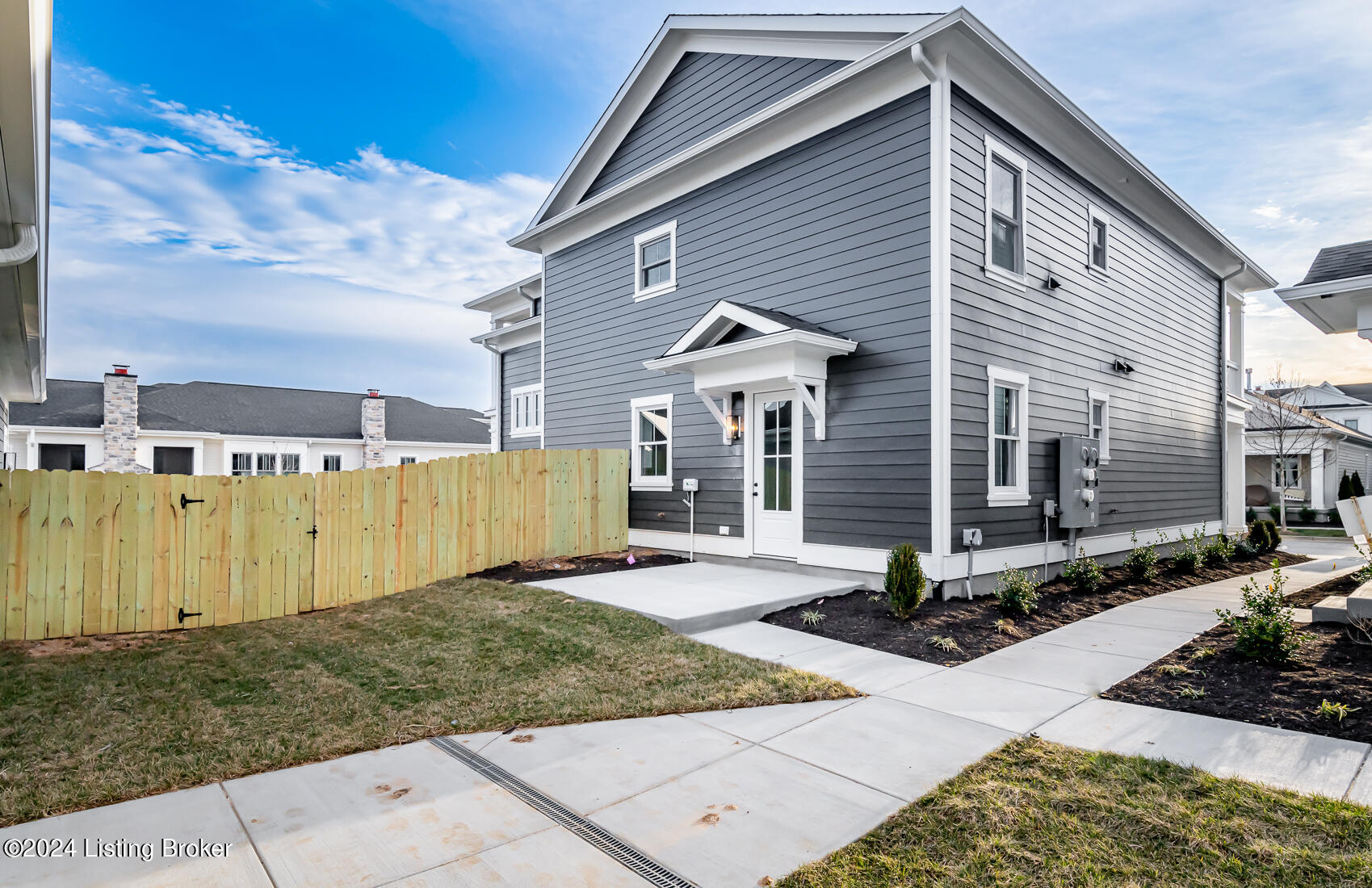 6016 St. Bernadette Ave, 101