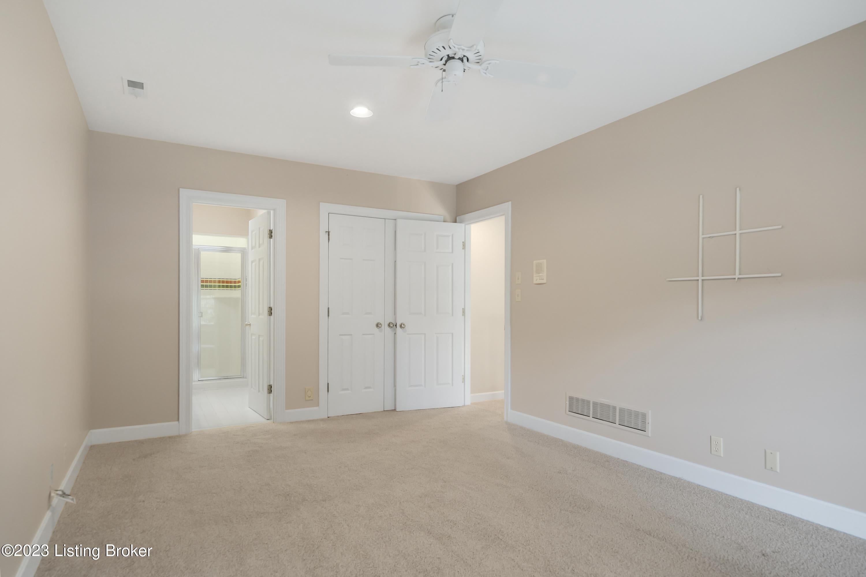 7501 Deer View Ct