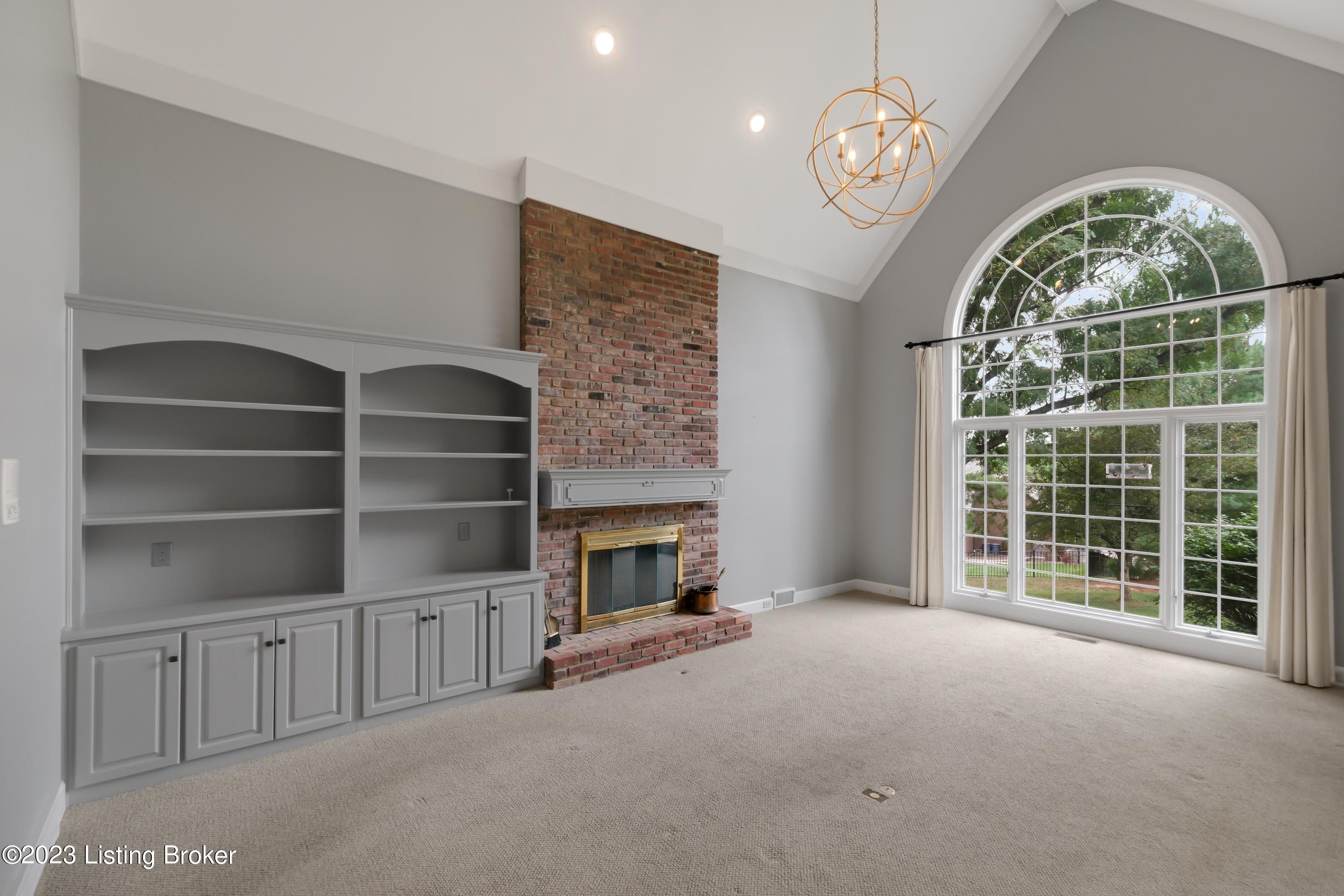 7501 Deer View Ct