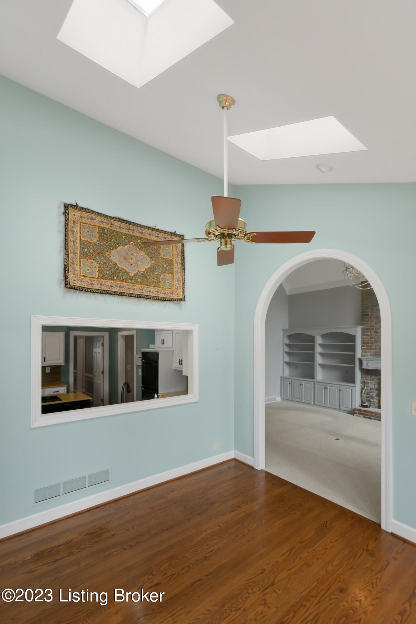7501 Deer View Ct