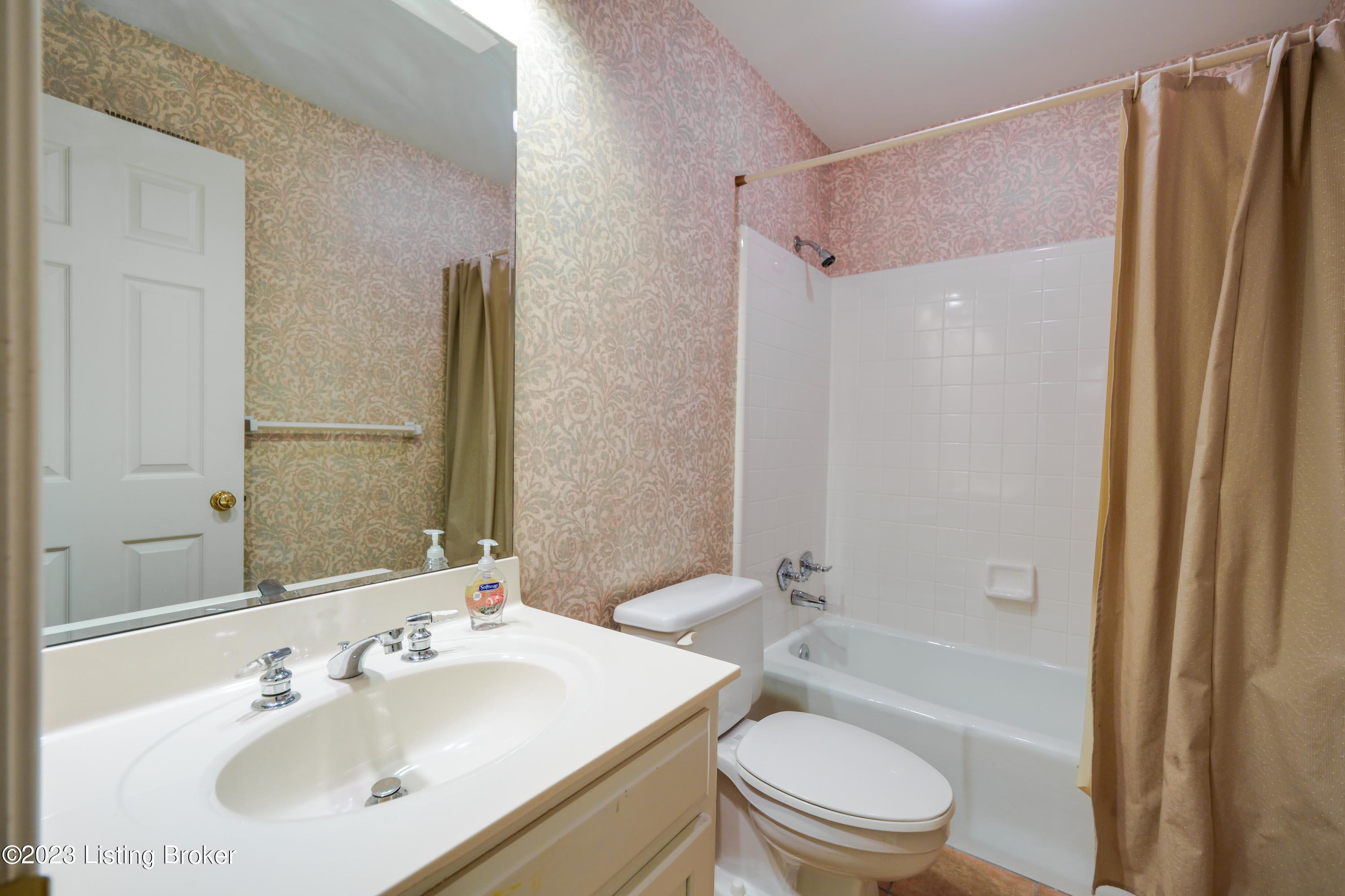 7501 Deer View Ct