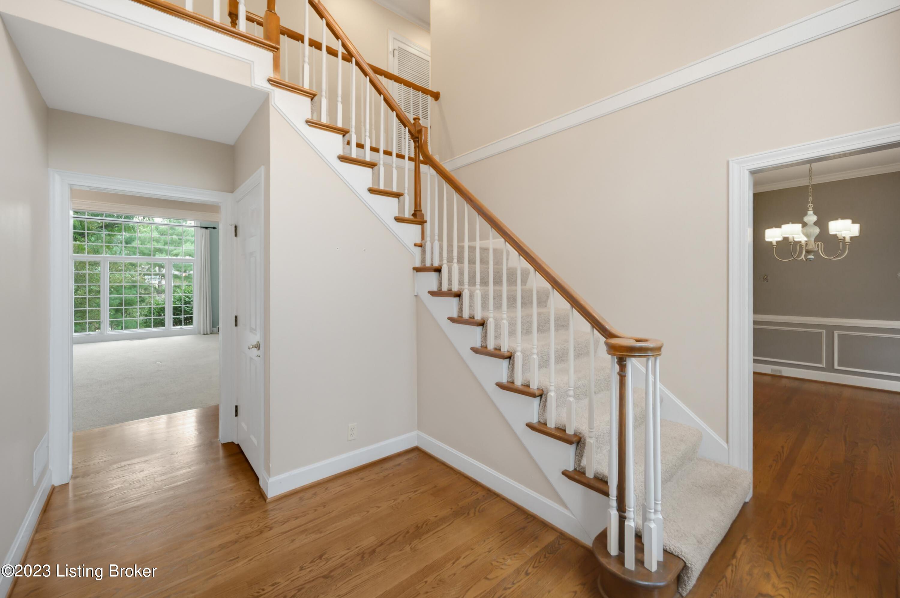 7501 Deer View Ct