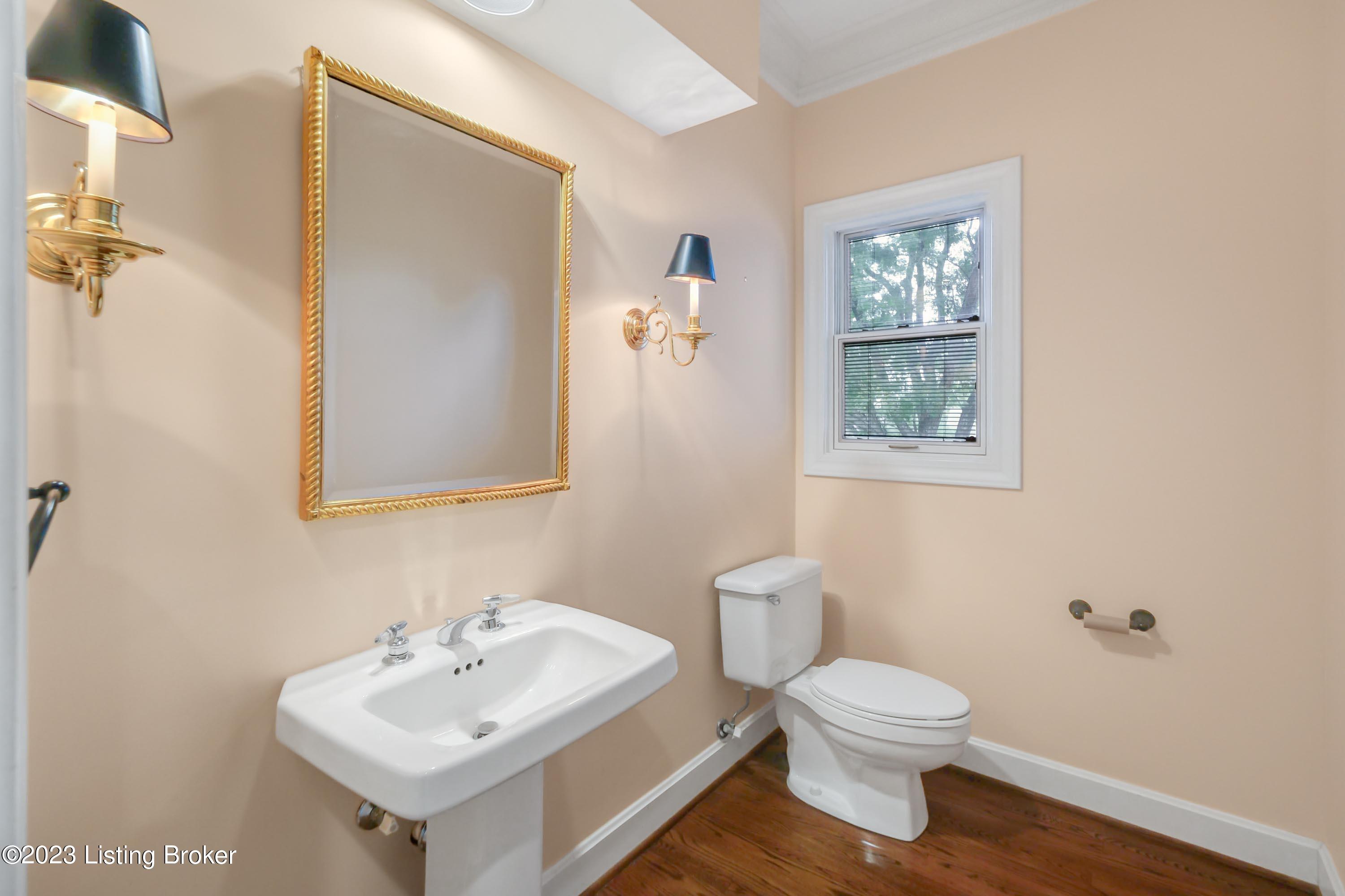 7501 Deer View Ct