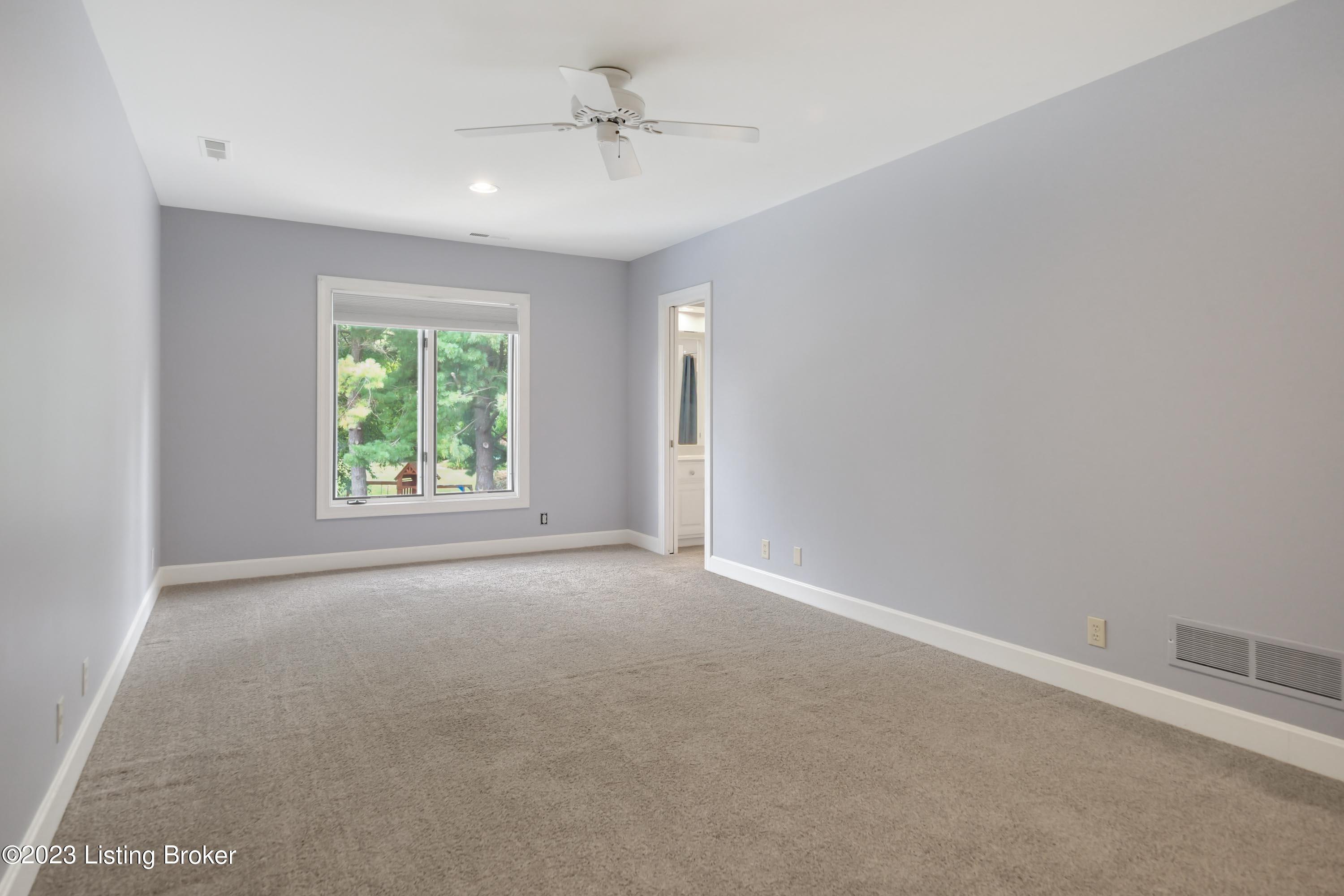 7501 Deer View Ct
