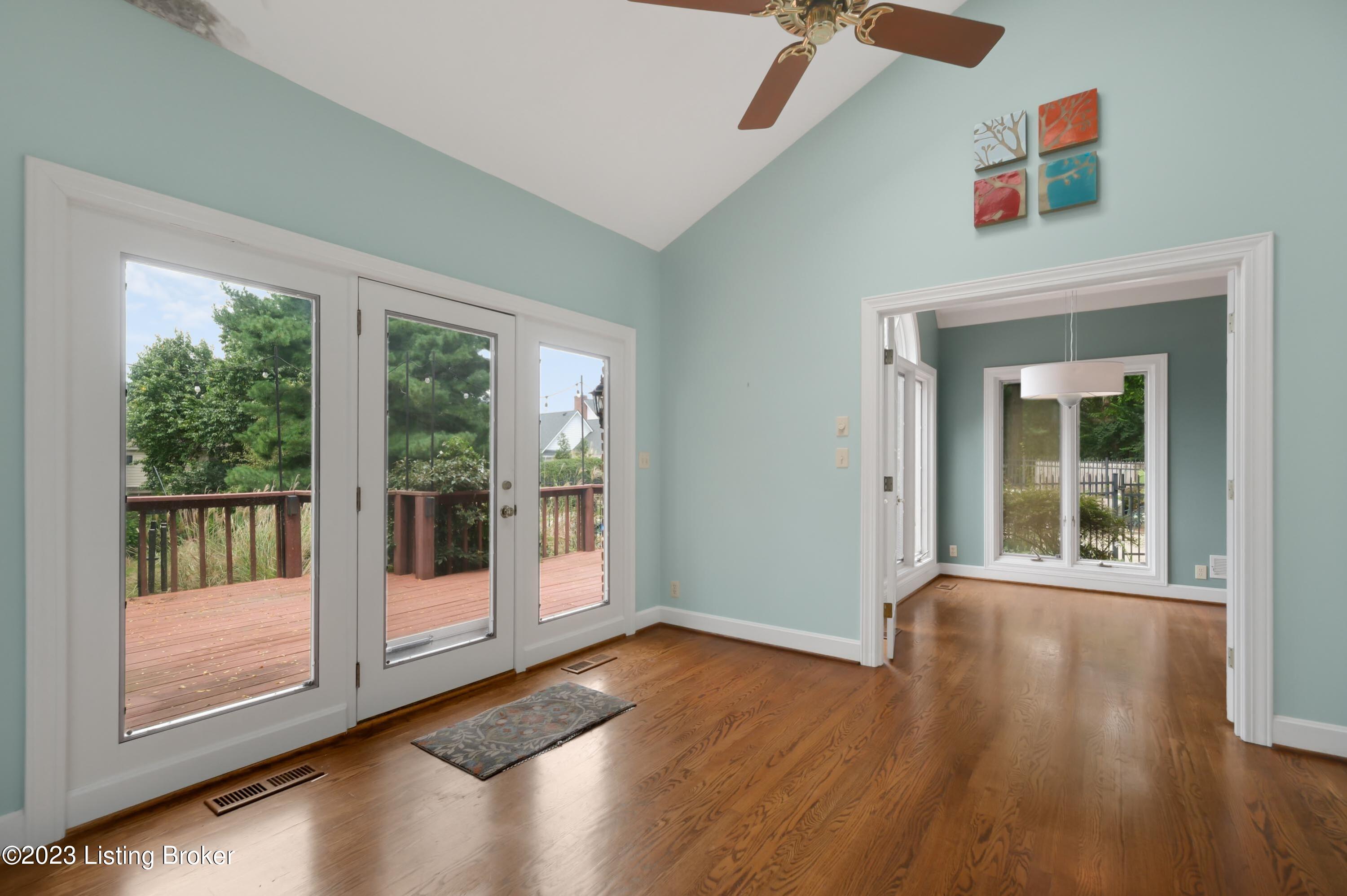 7501 Deer View Ct