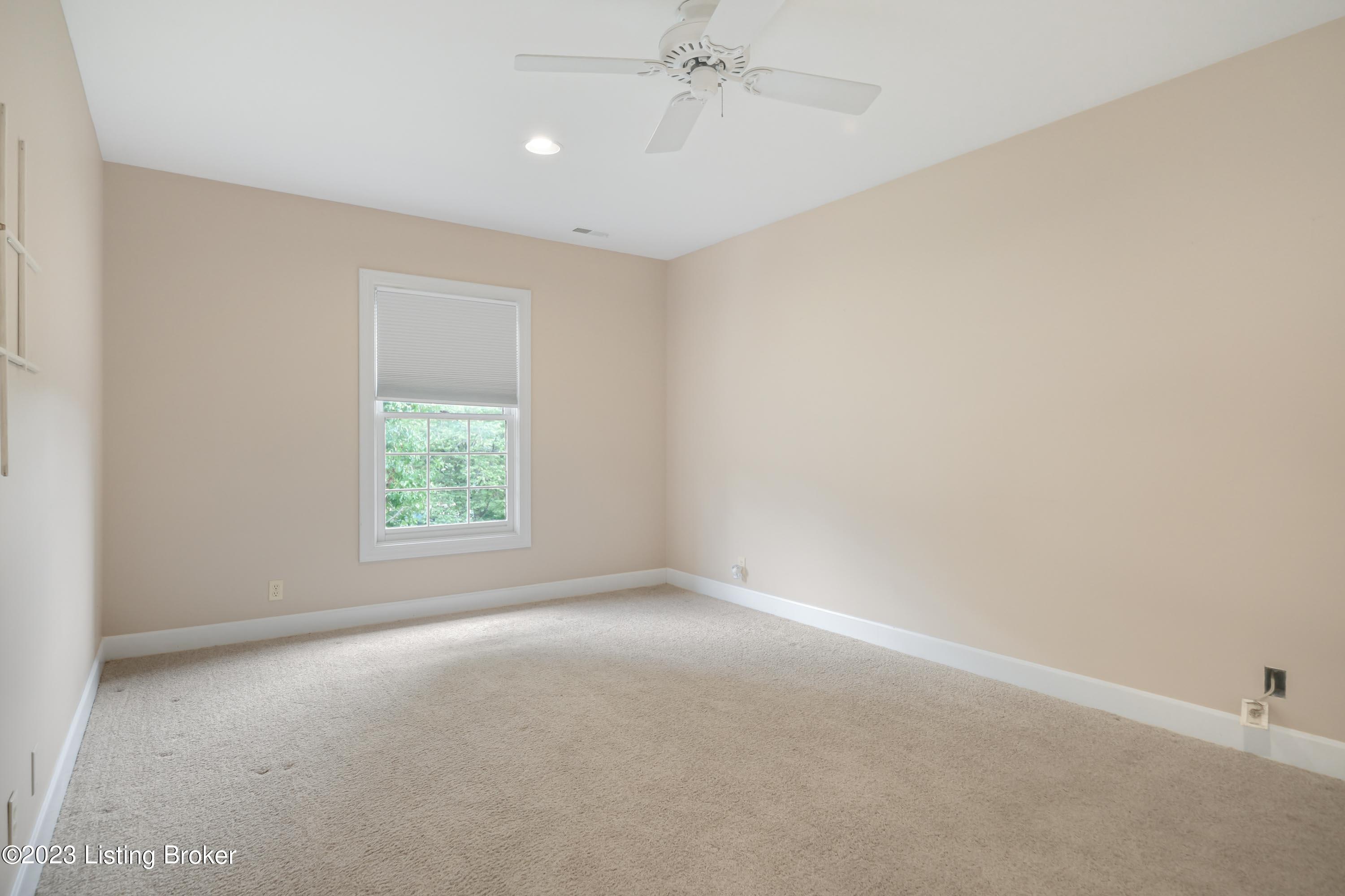 7501 Deer View Ct