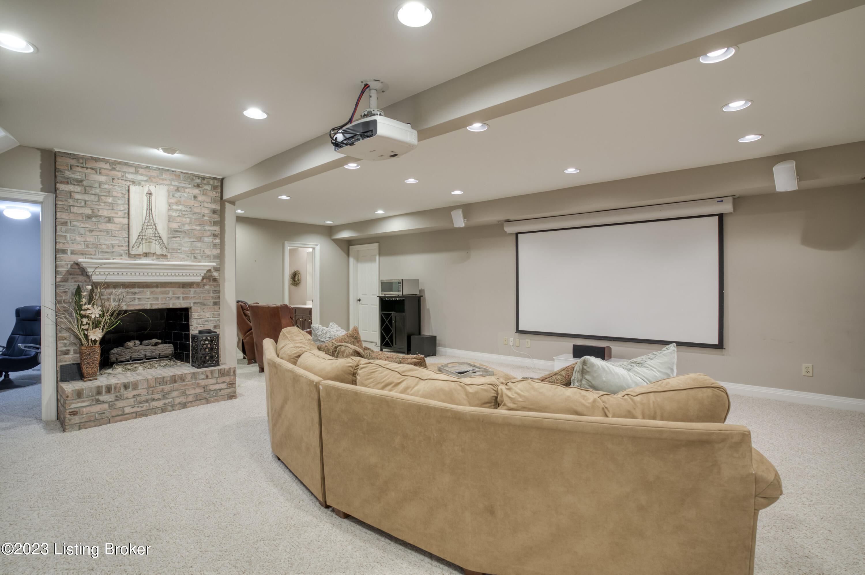 8508 Westover Dr