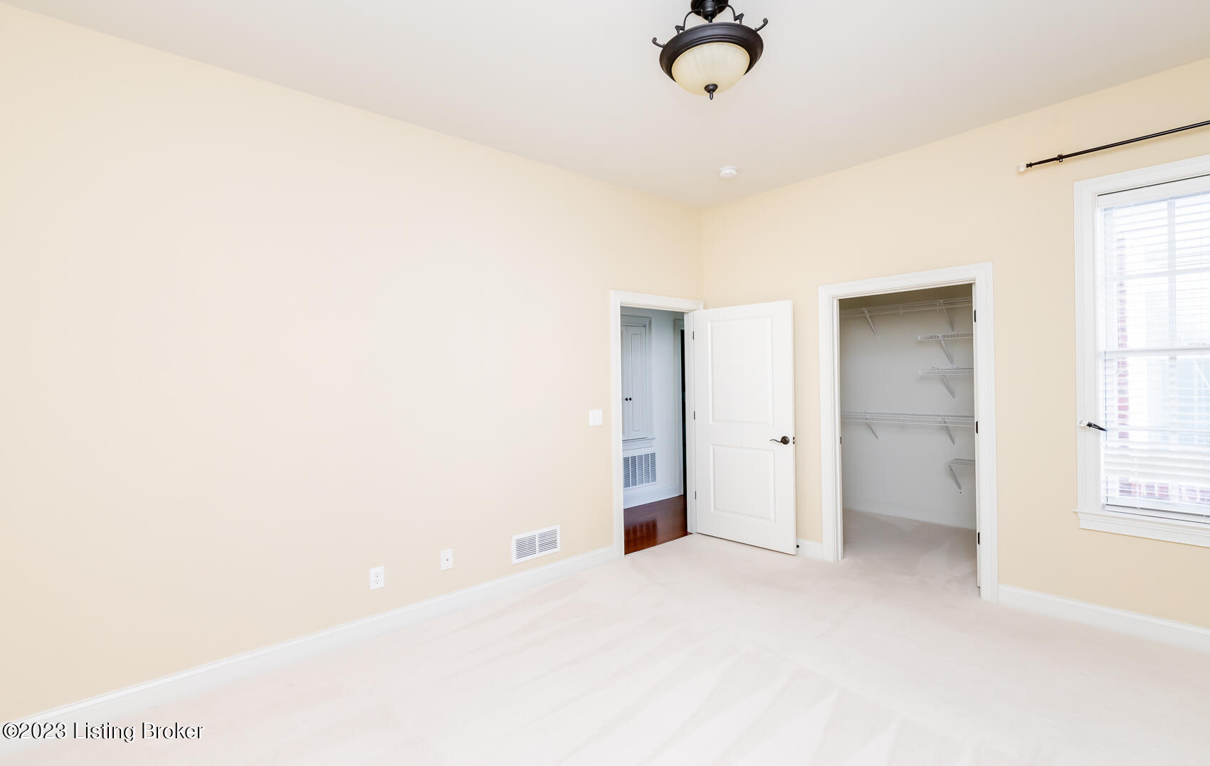9508 Norton Commons Blvd, 201