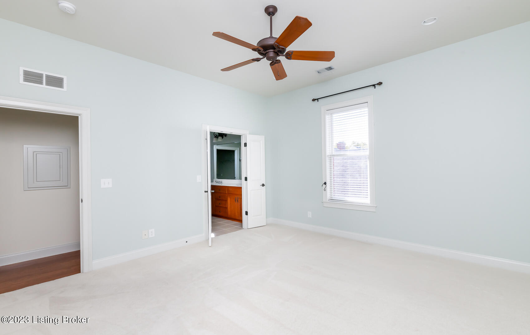 9508 Norton Commons Blvd, 201
