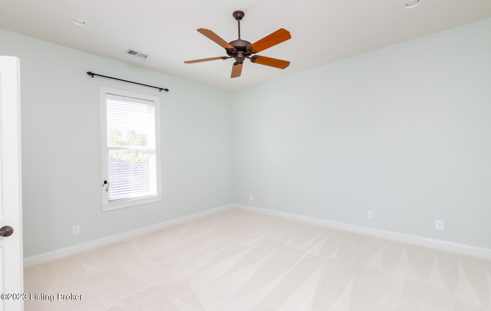 9508 Norton Commons Blvd, 201