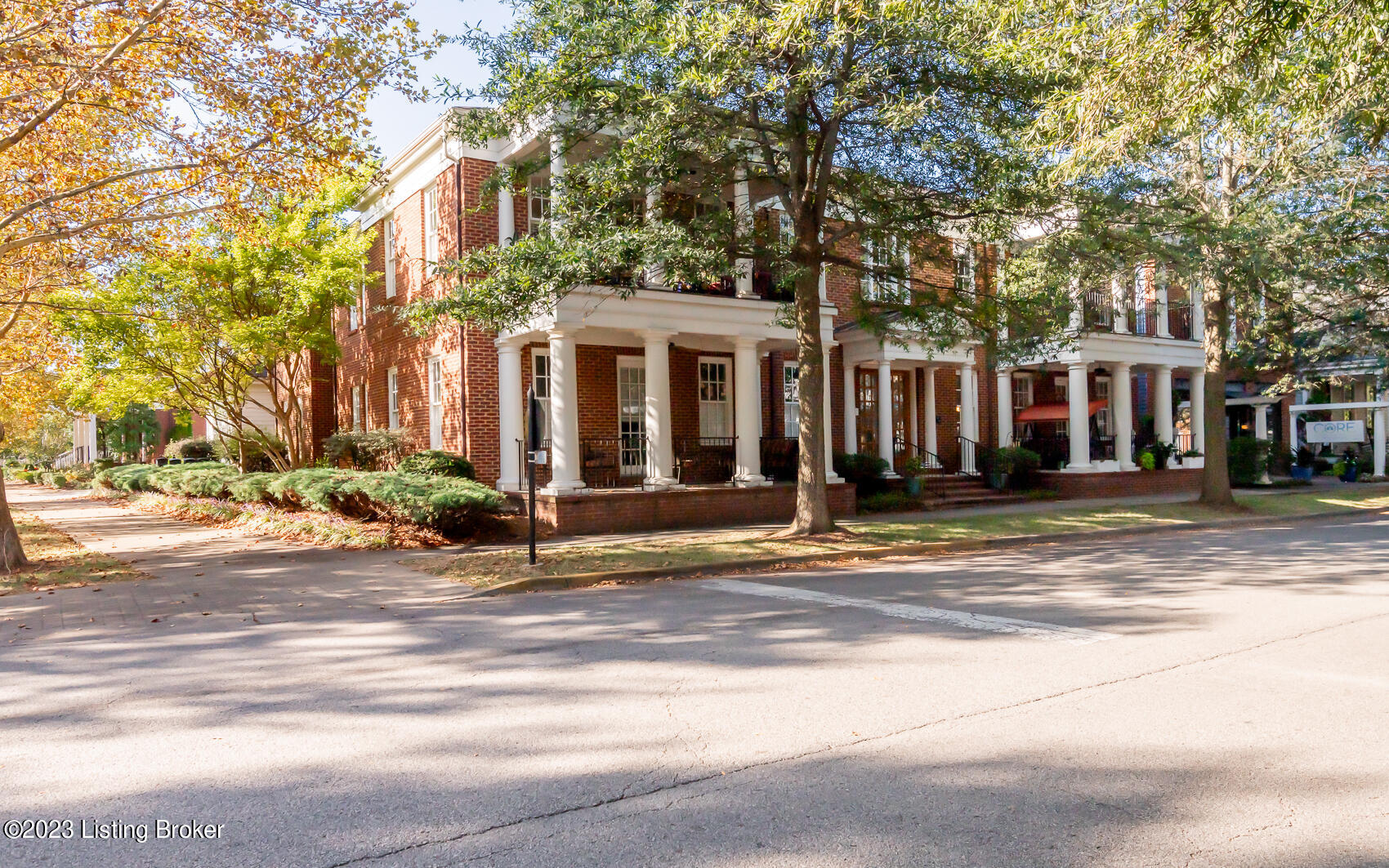 9508 Norton Commons Blvd, 201