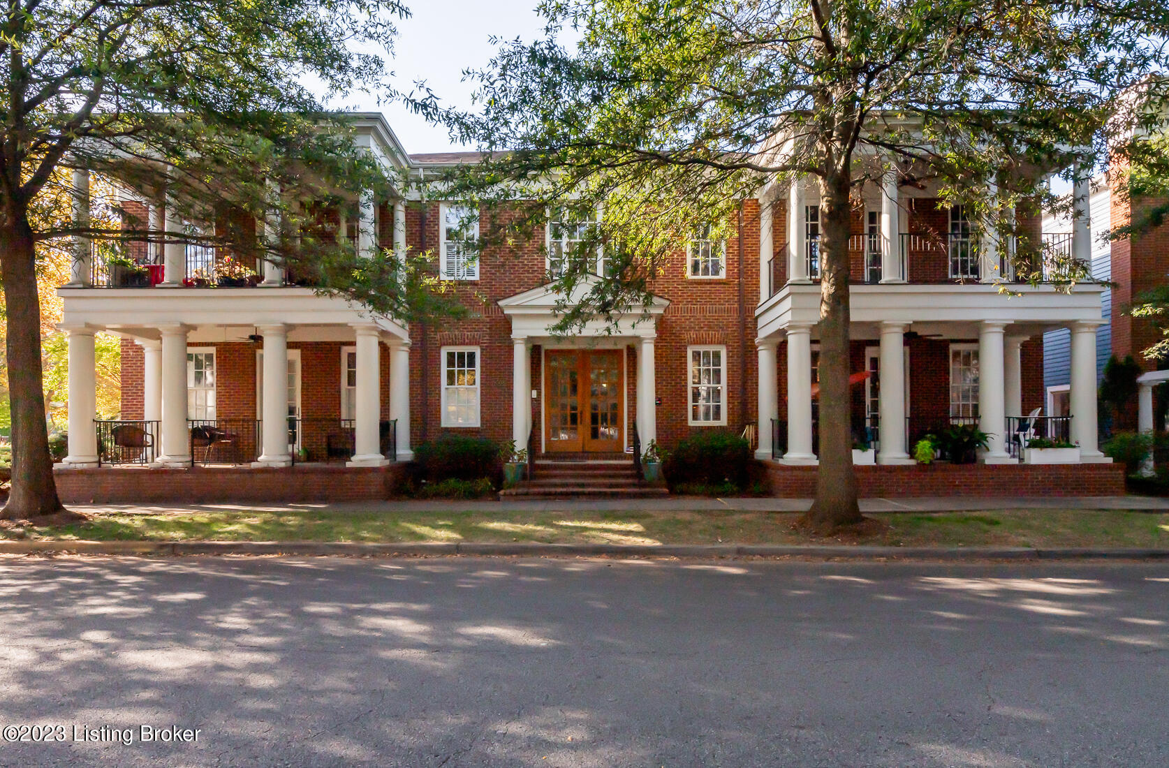 9508 Norton Commons Blvd, 201