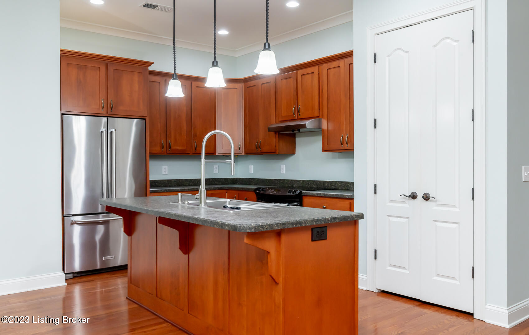9508 Norton Commons Blvd, 201