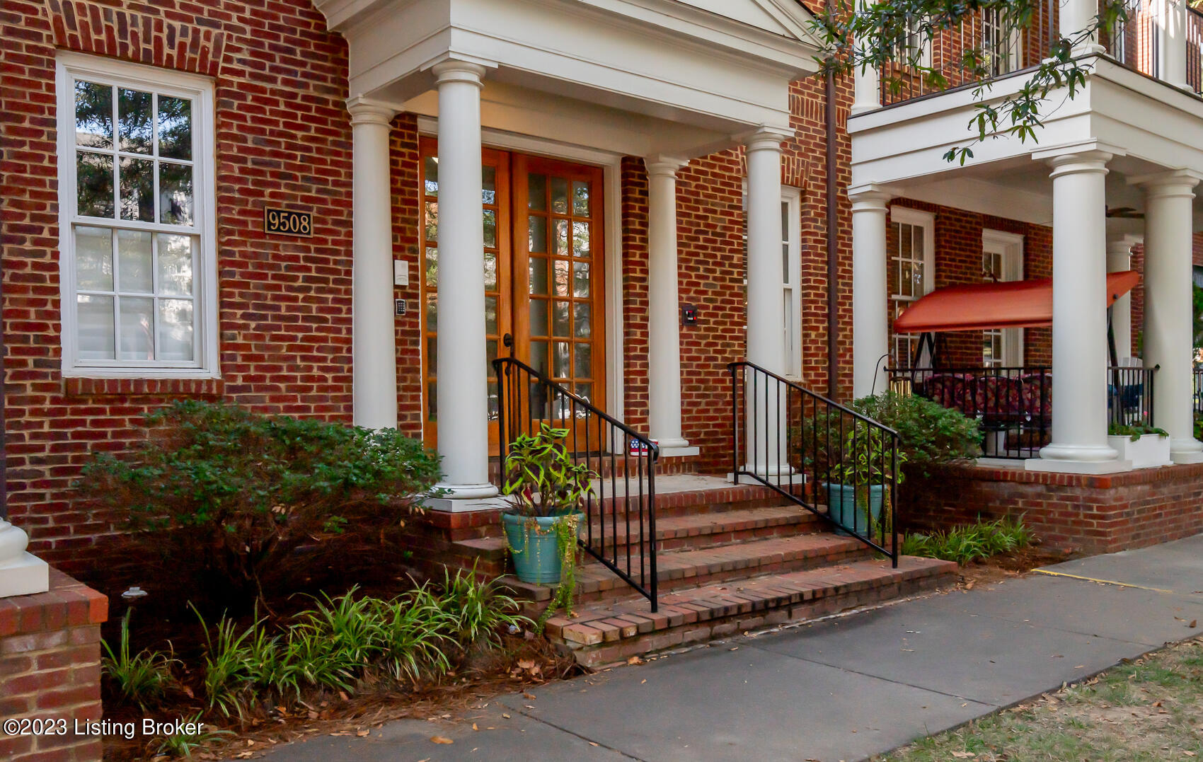 9508 Norton Commons Blvd, 201